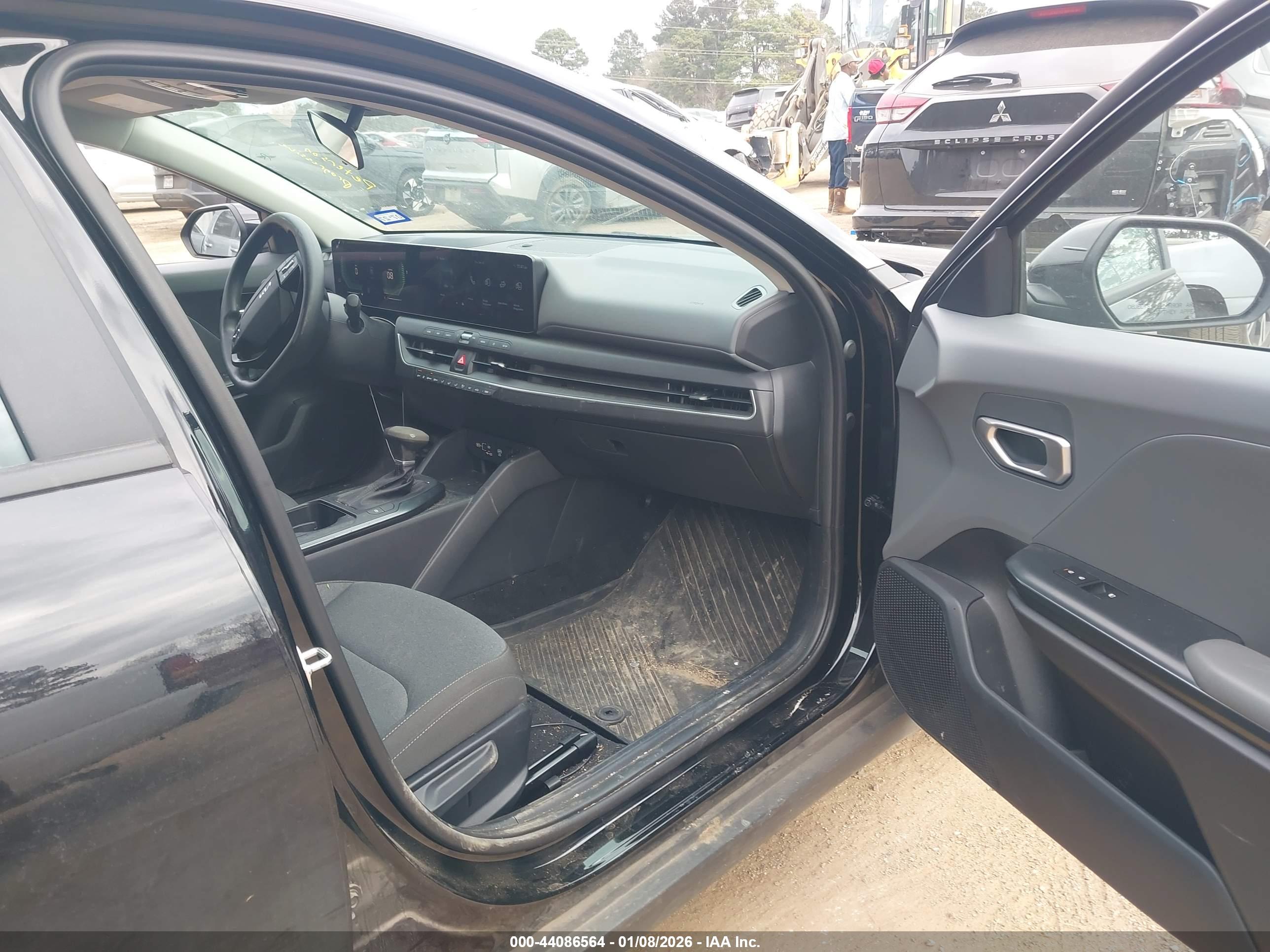 KIA K4 image 5