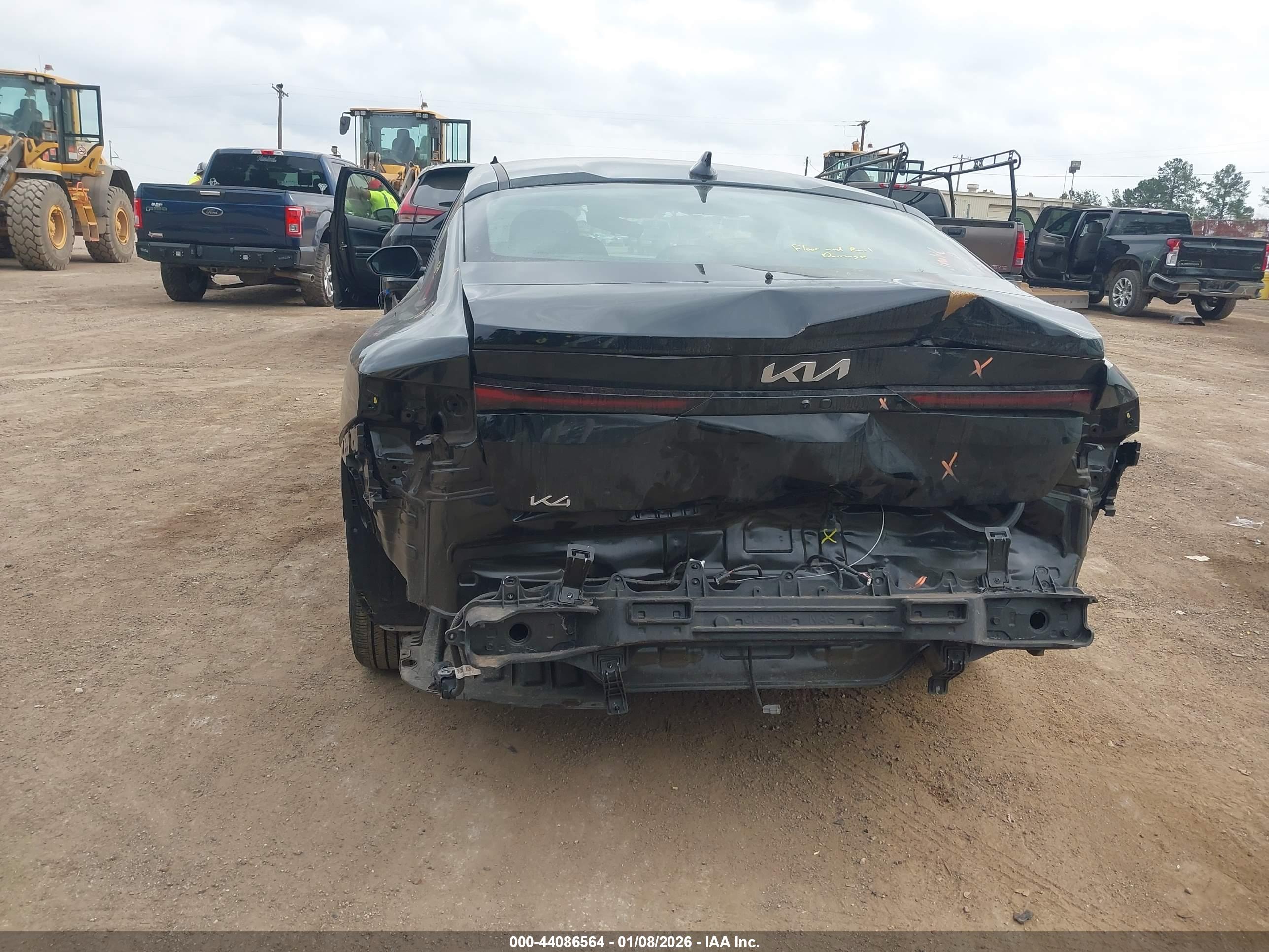 KIA K4 image 6