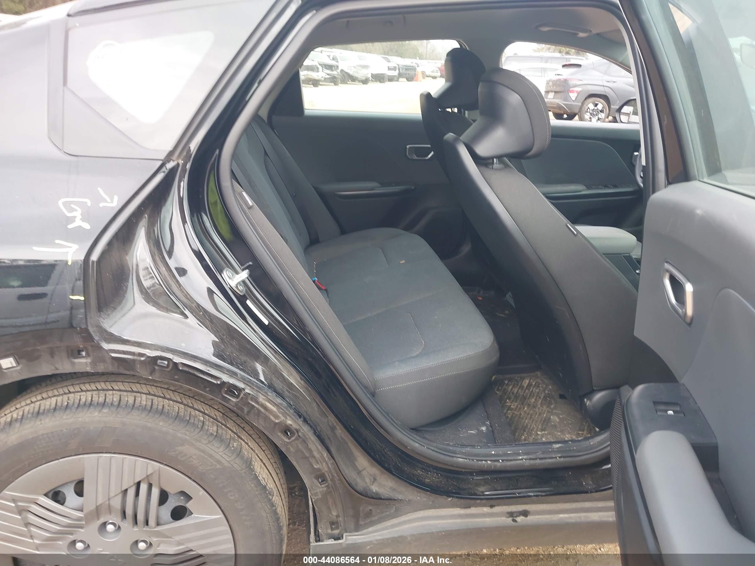 KIA K4 image 8