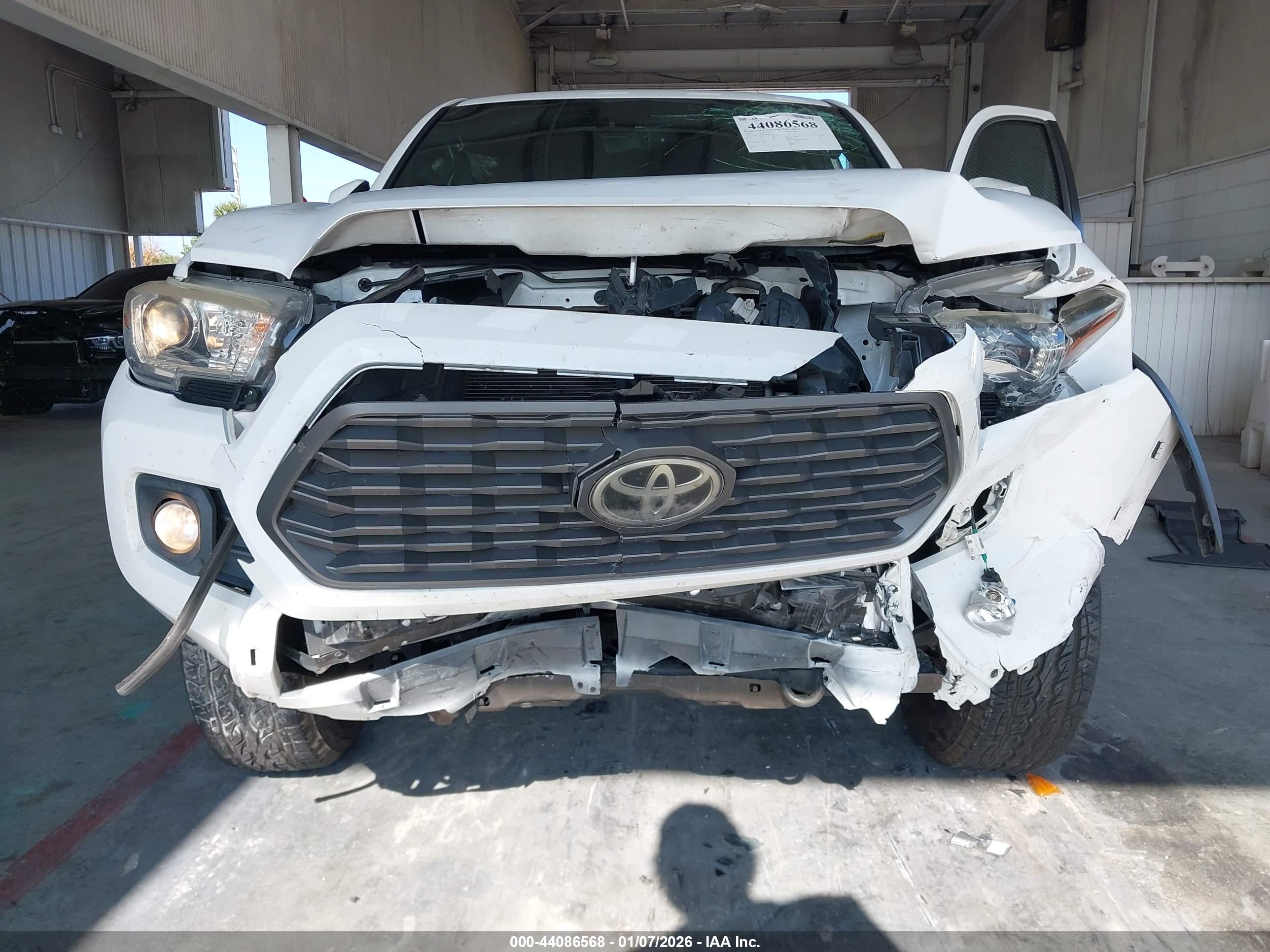 TOYOTA TACOMA image 6