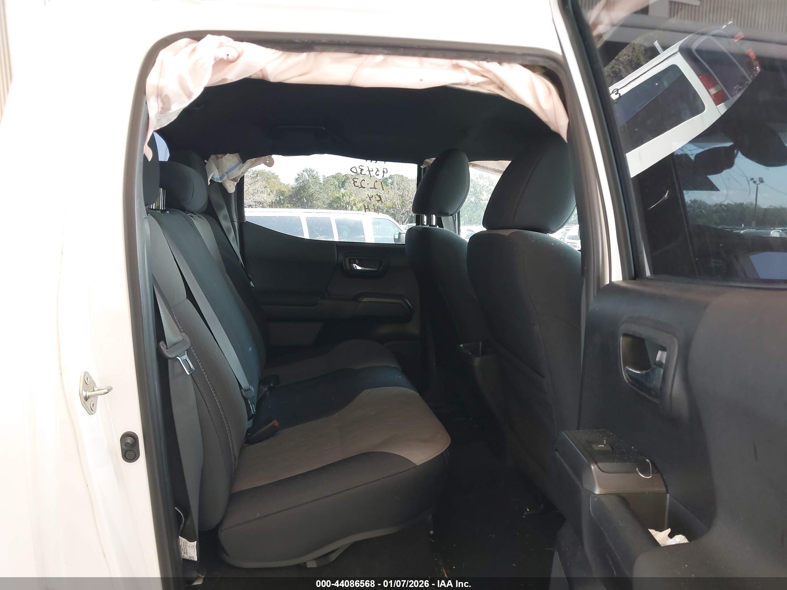 TOYOTA TACOMA image 8