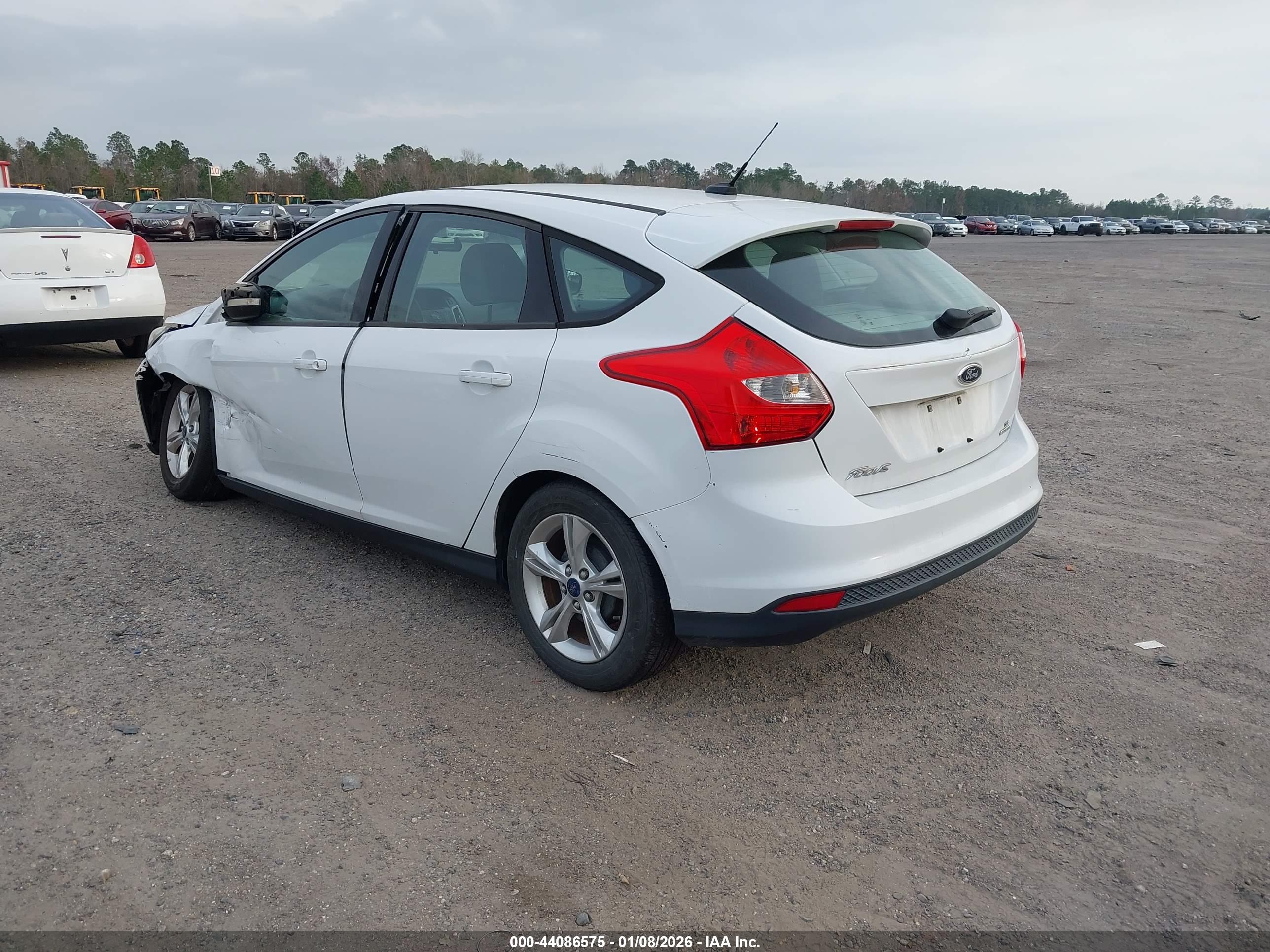 FORD FOCUS image 3