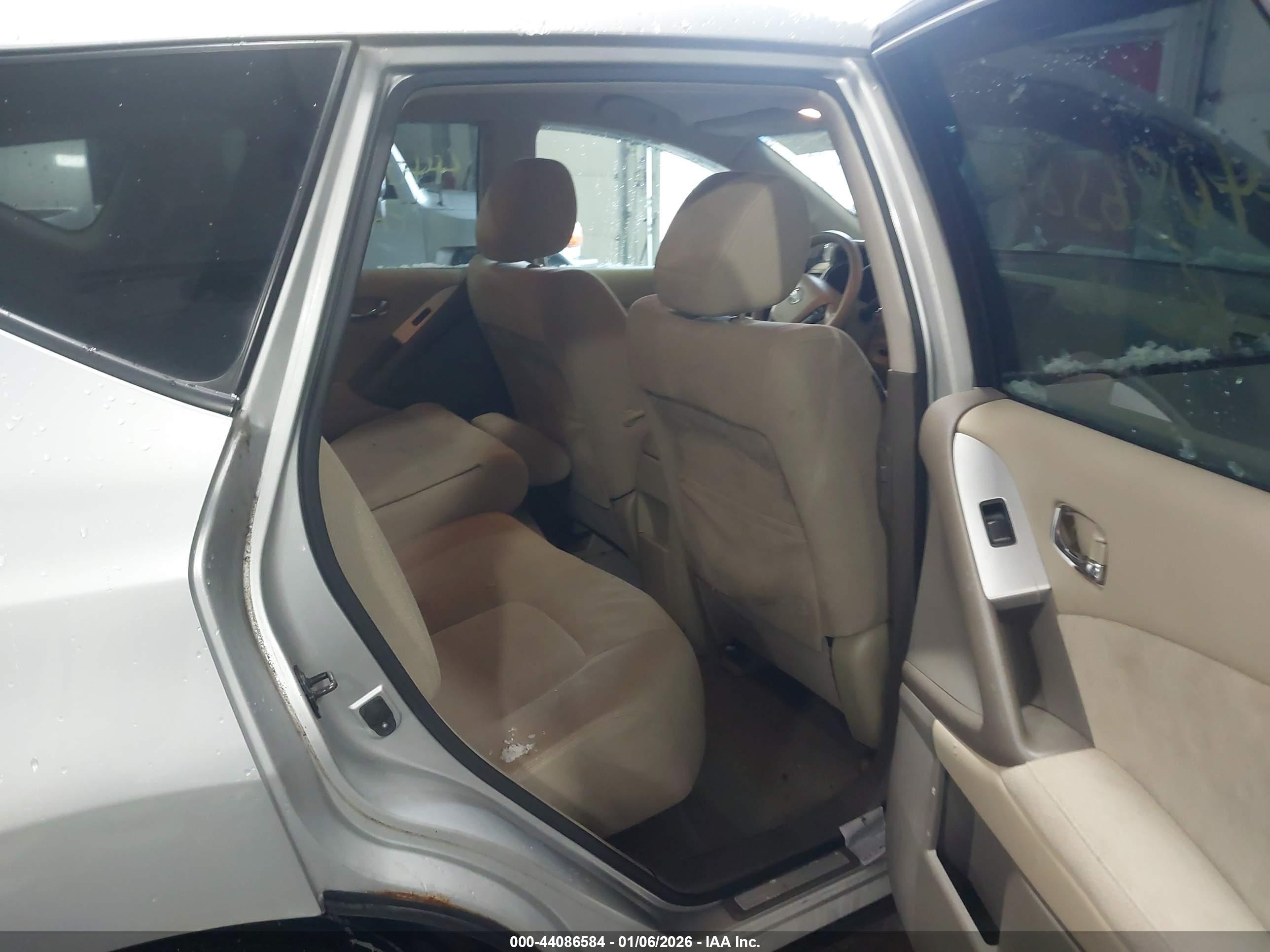 NISSAN MURANO image 8
