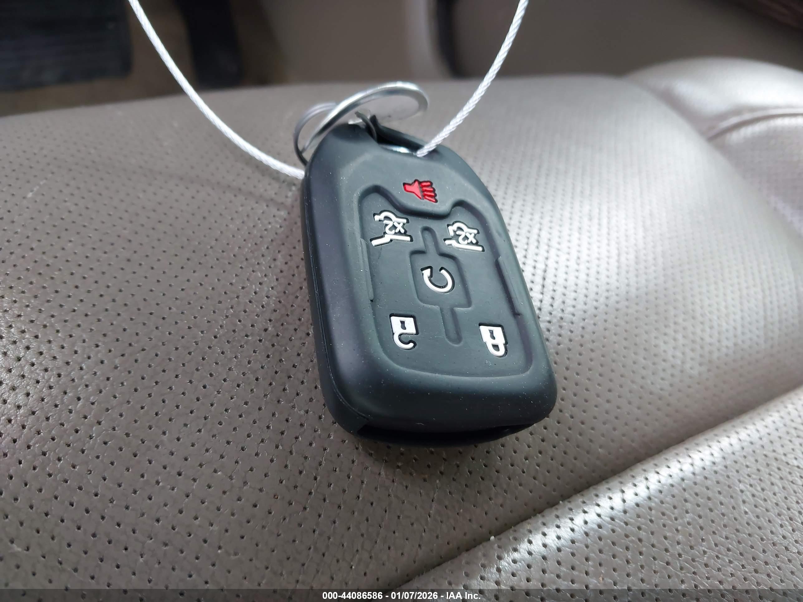 GMC YUKON image 11