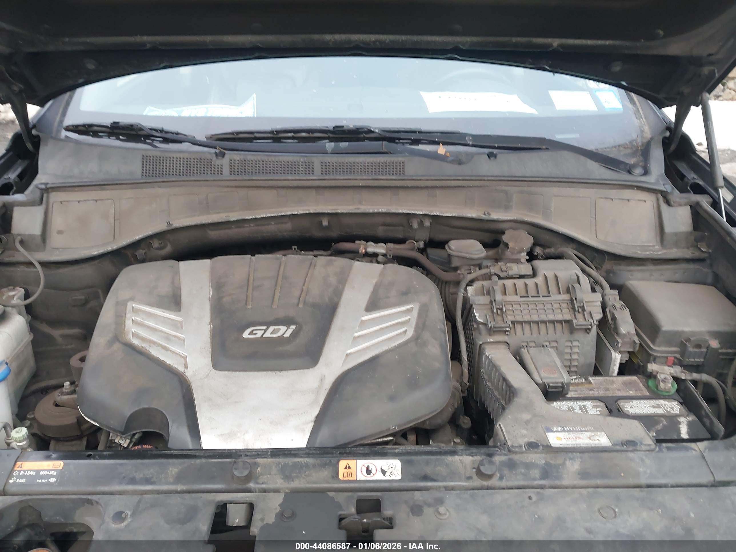 HYUNDAI SANTA image 10