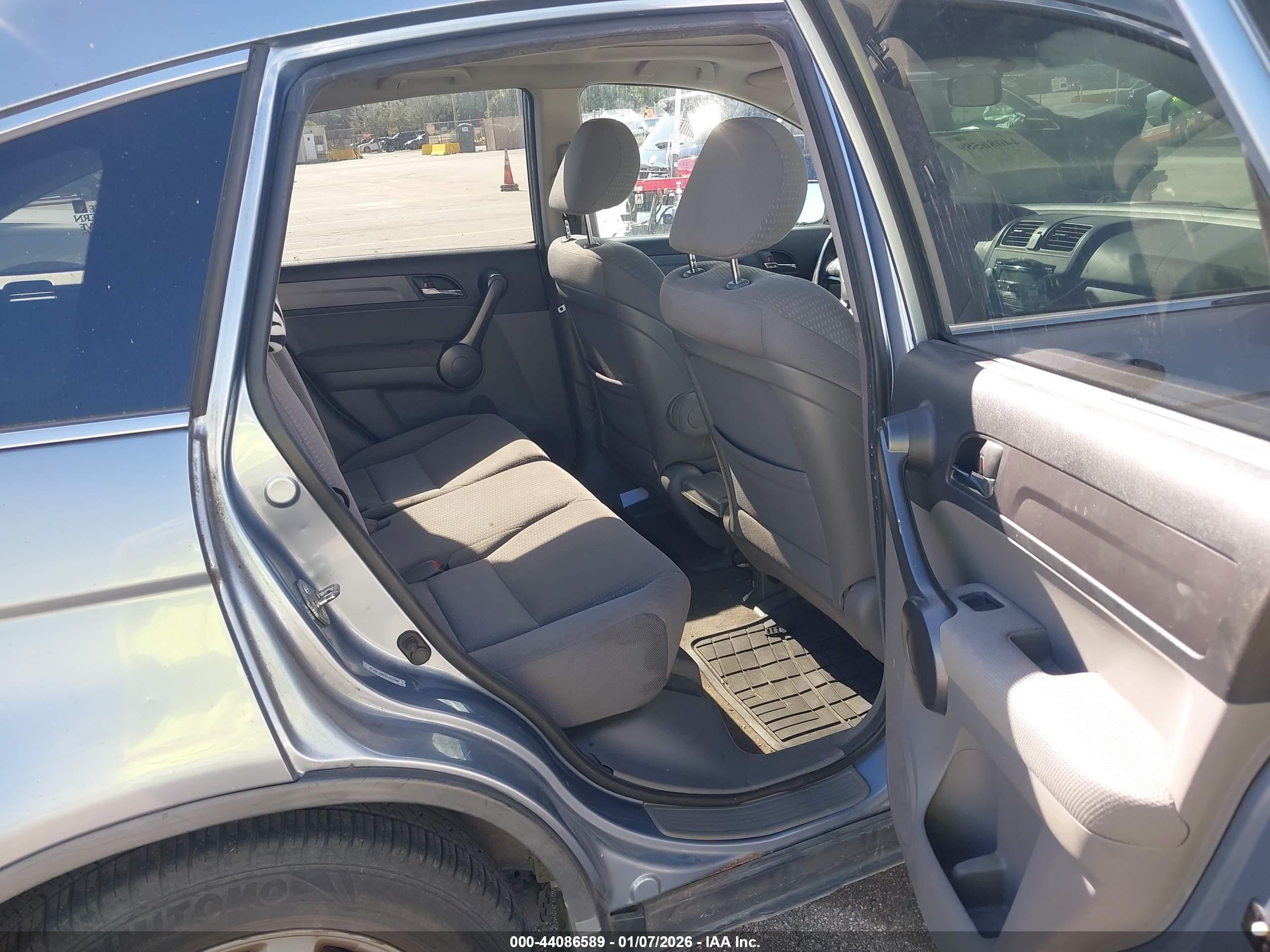 HONDA CR-V image 8