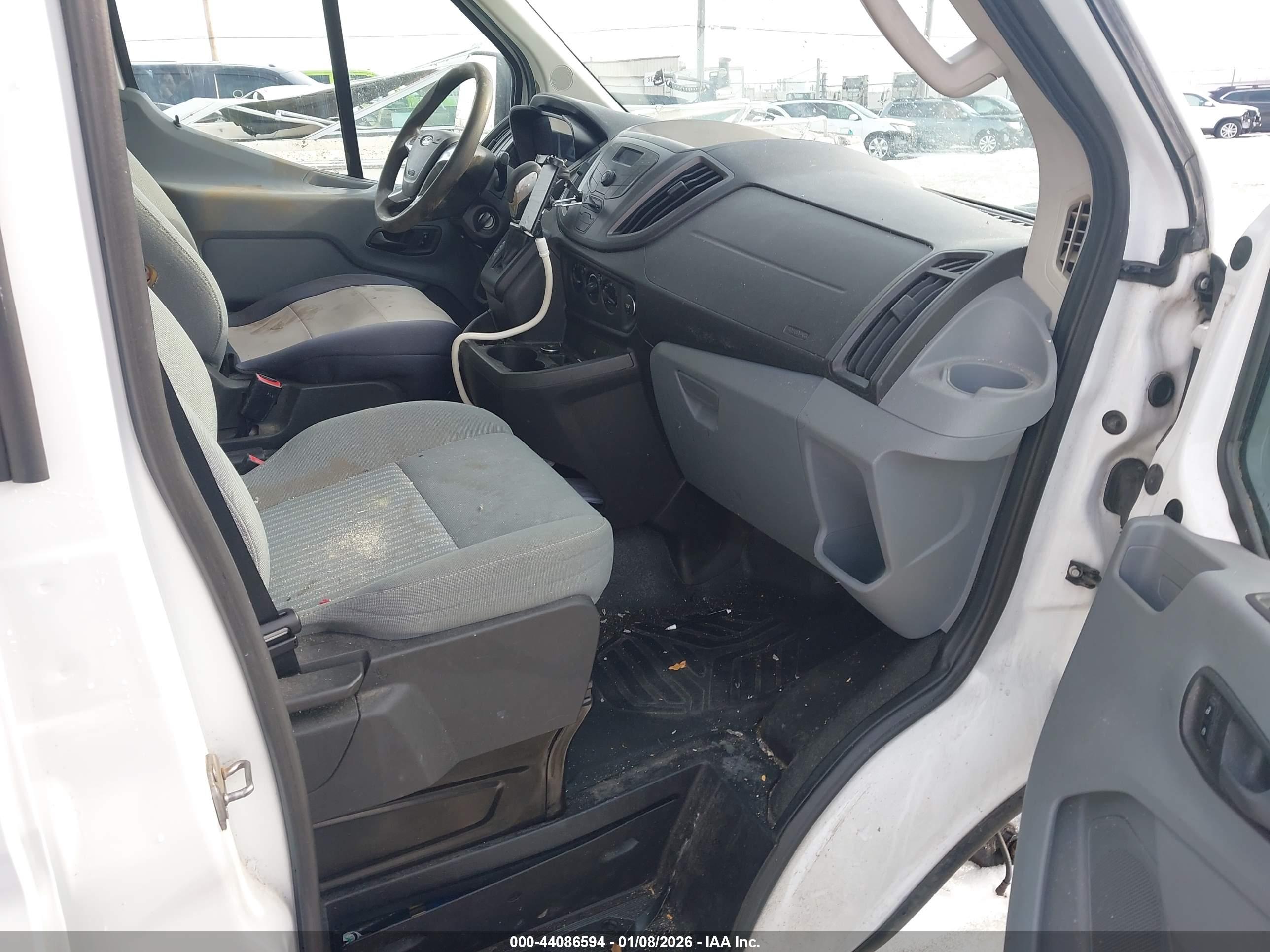FORD TRANSIT-350 image 5