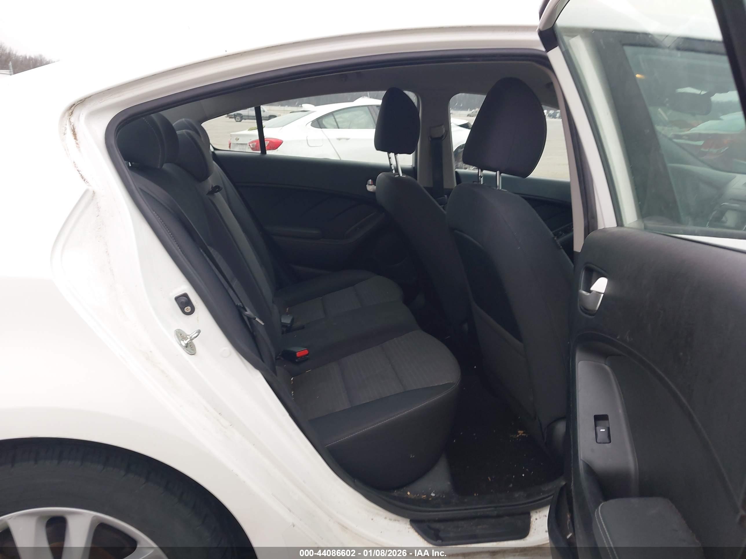 KIA FORTE image 8