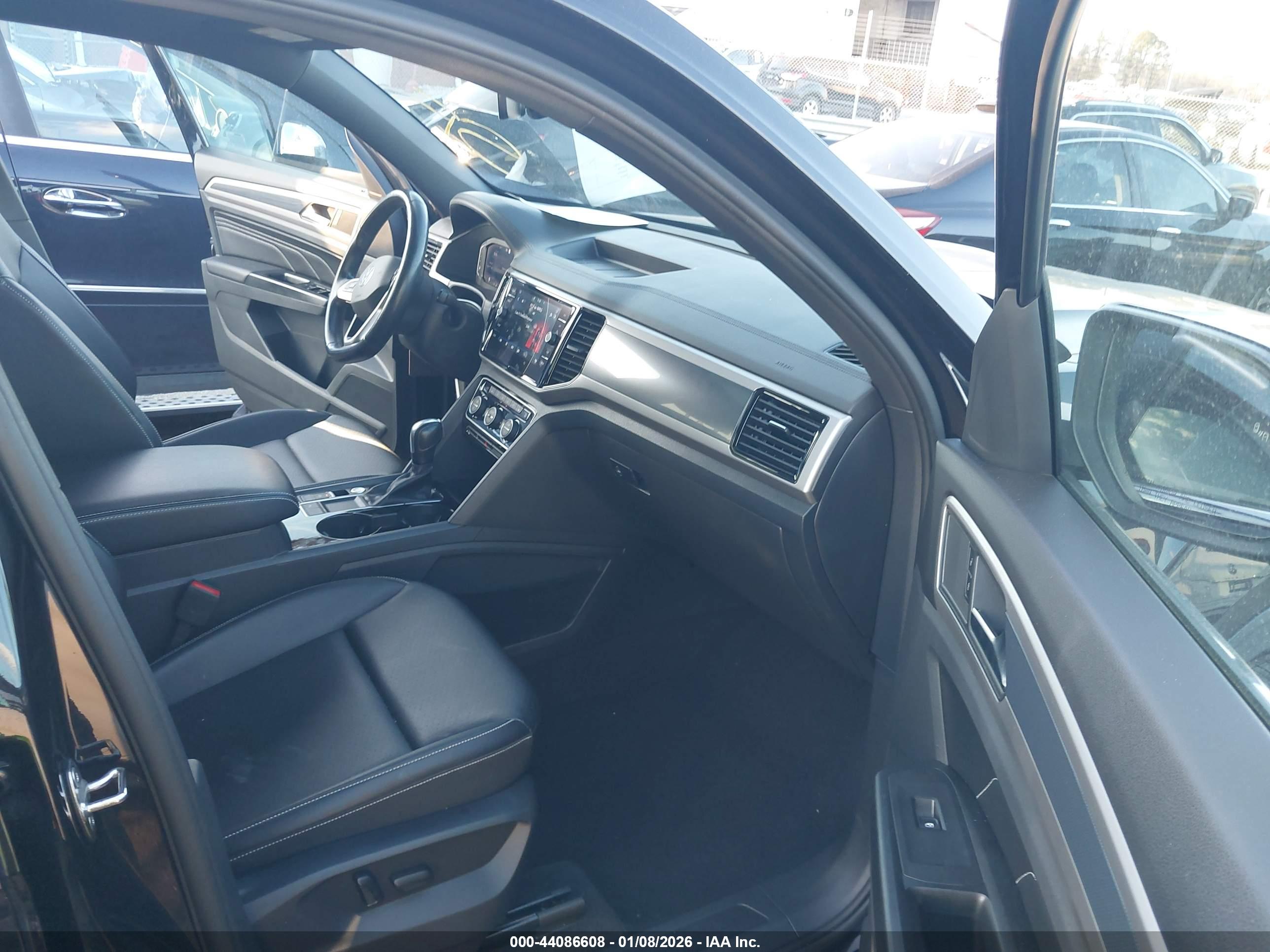 VOLKSWAGEN ATLAS image 5