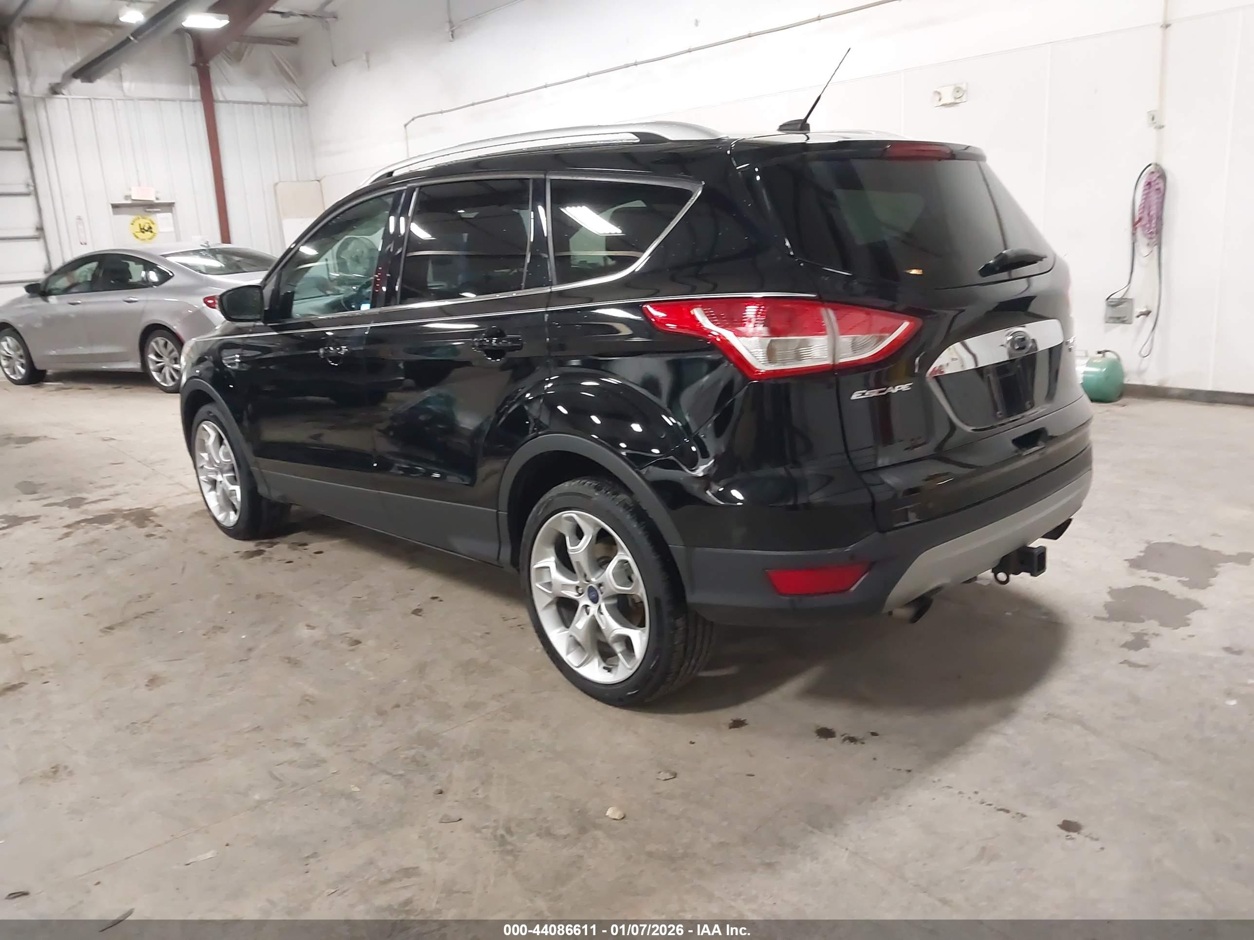 FORD ESCAPE image 3