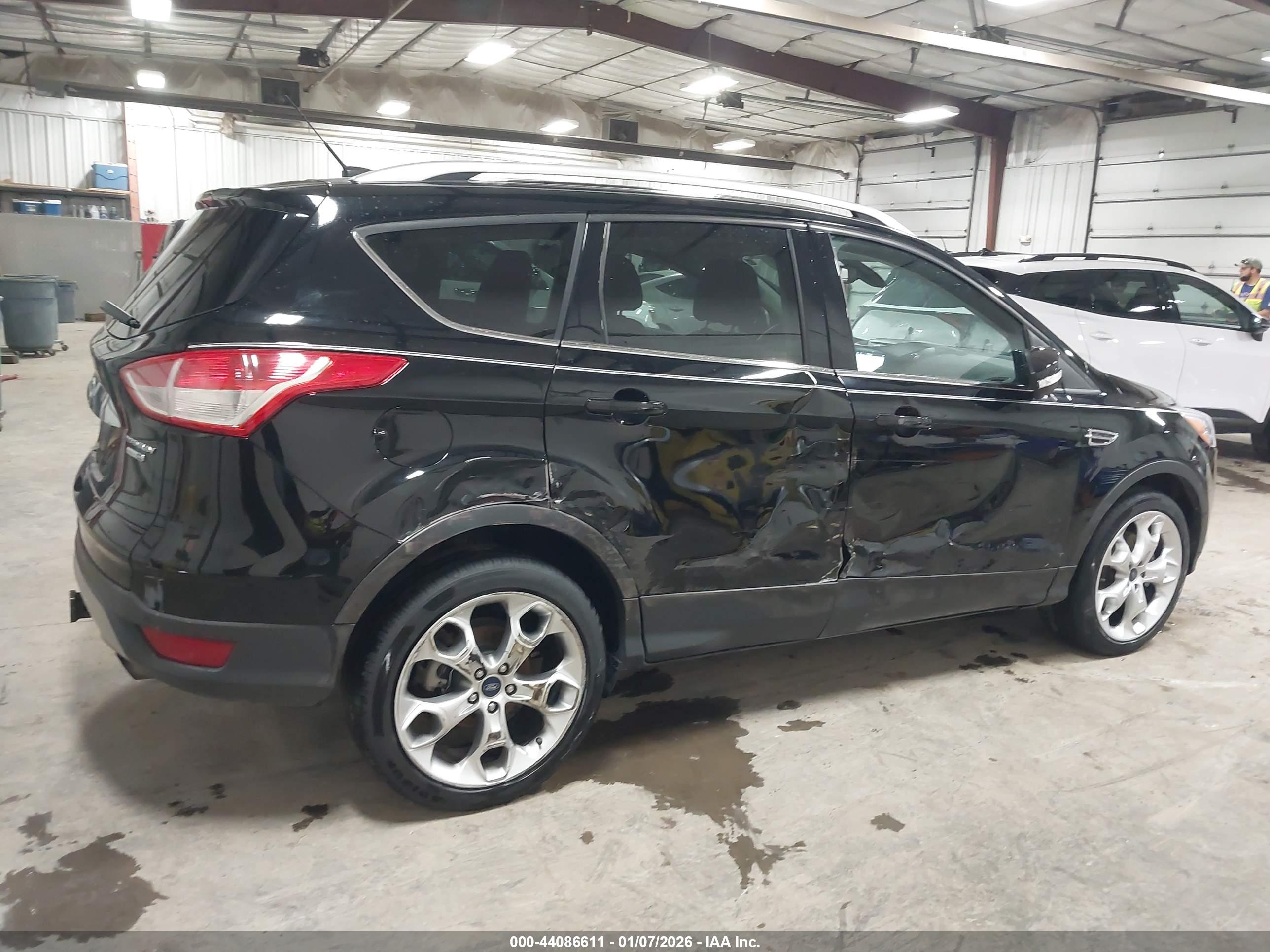 FORD ESCAPE image 6