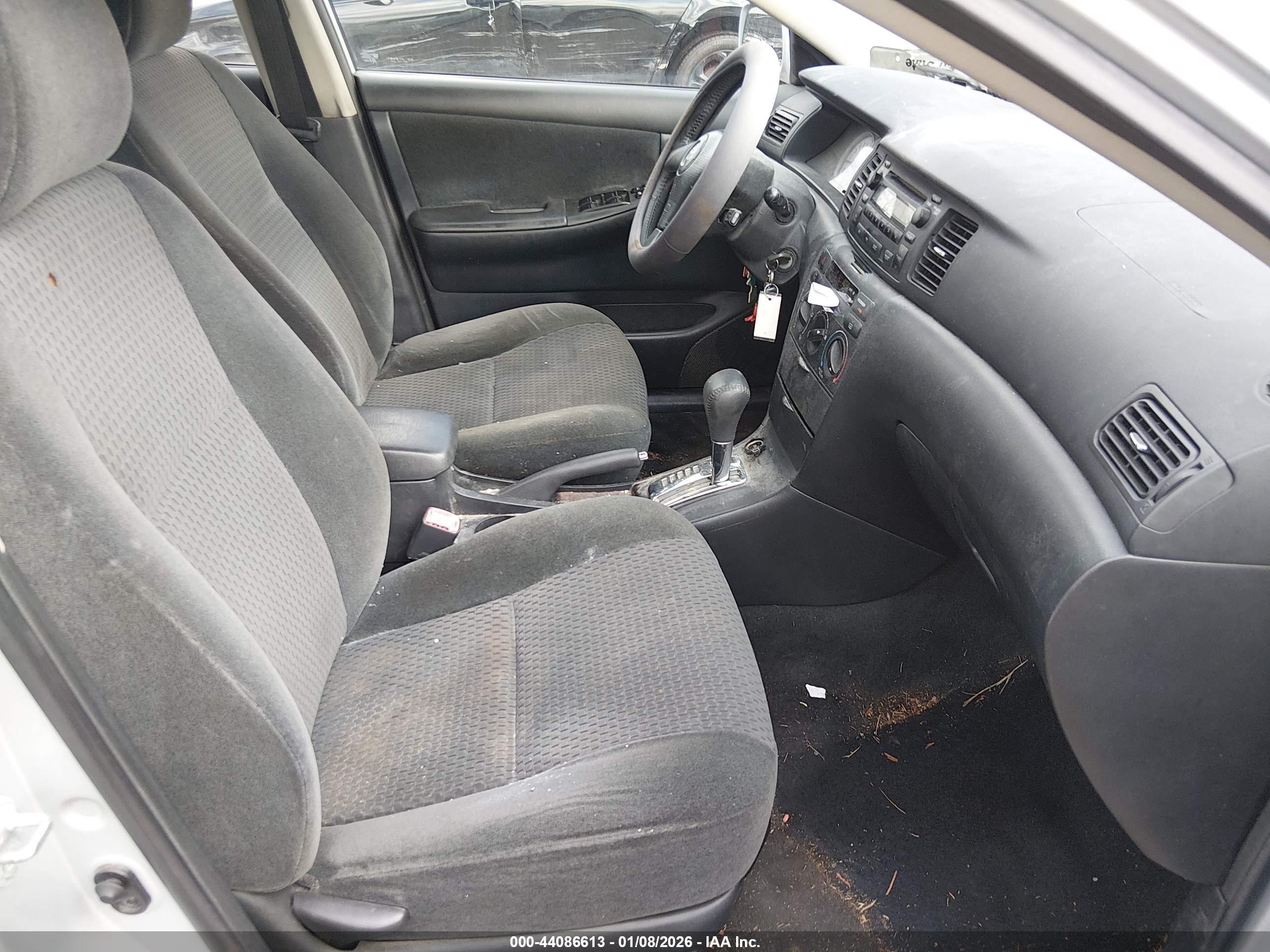 TOYOTA COROLLA image 5