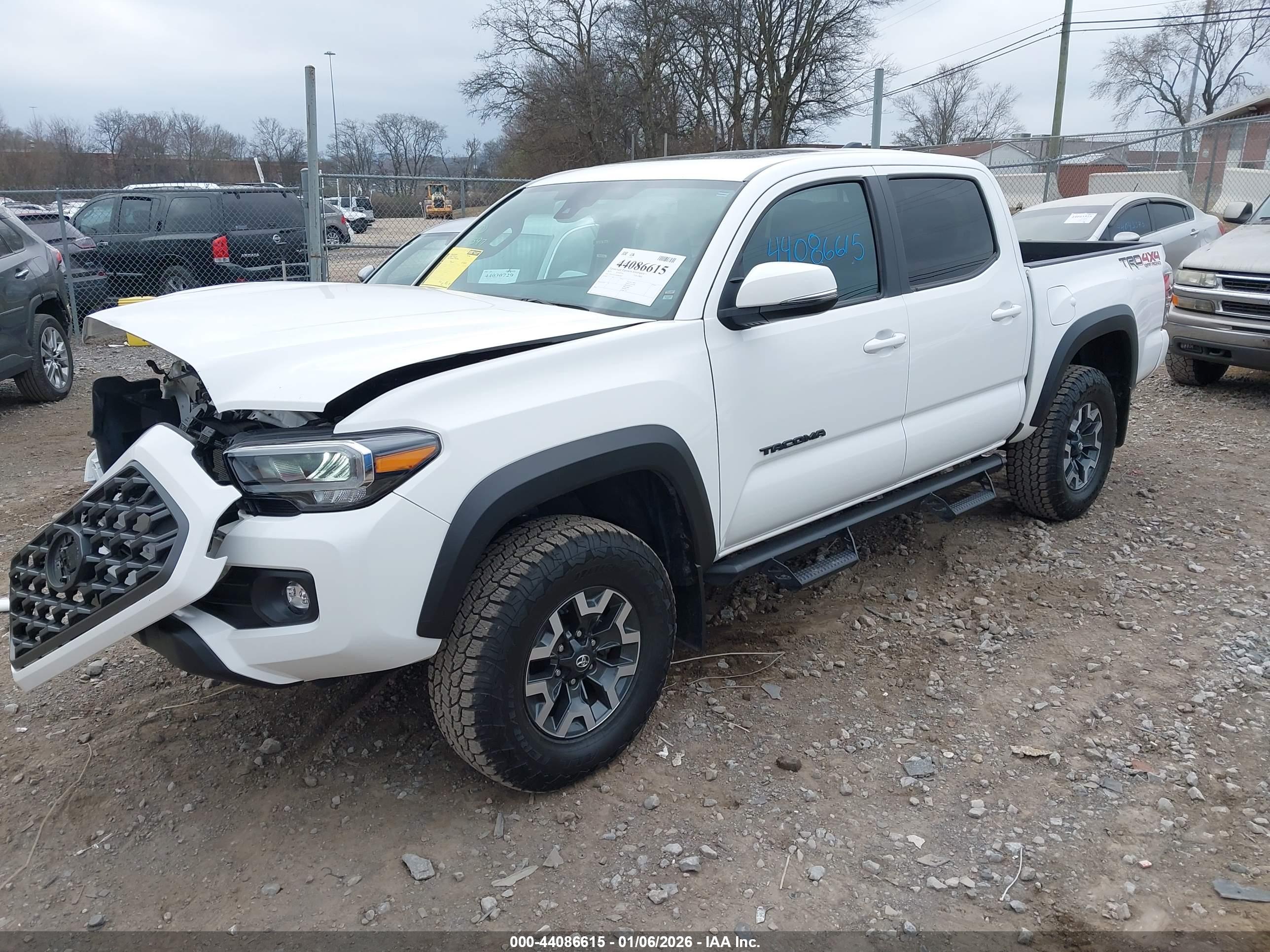 TOYOTA TACOMA image 2