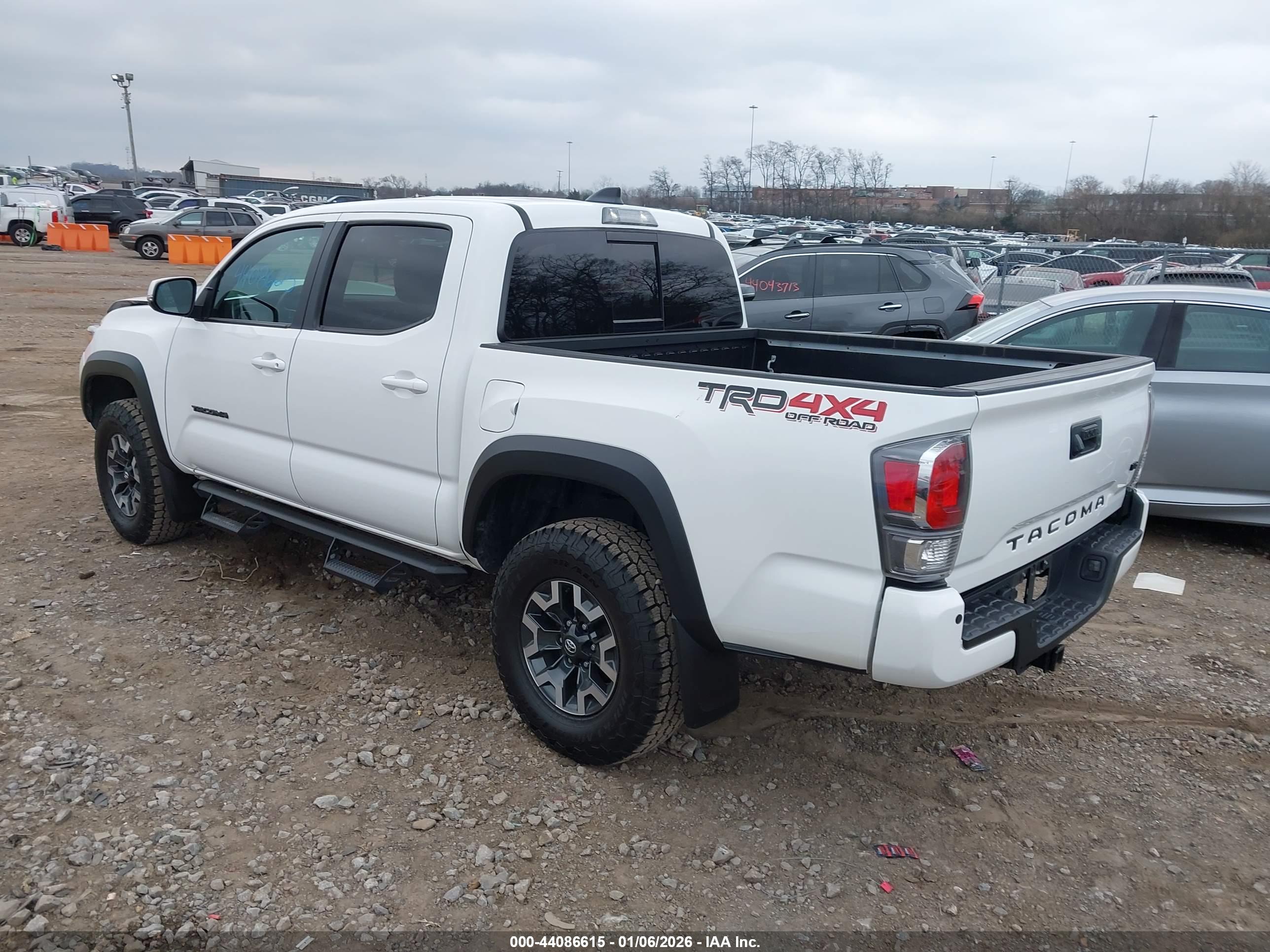 TOYOTA TACOMA image 3