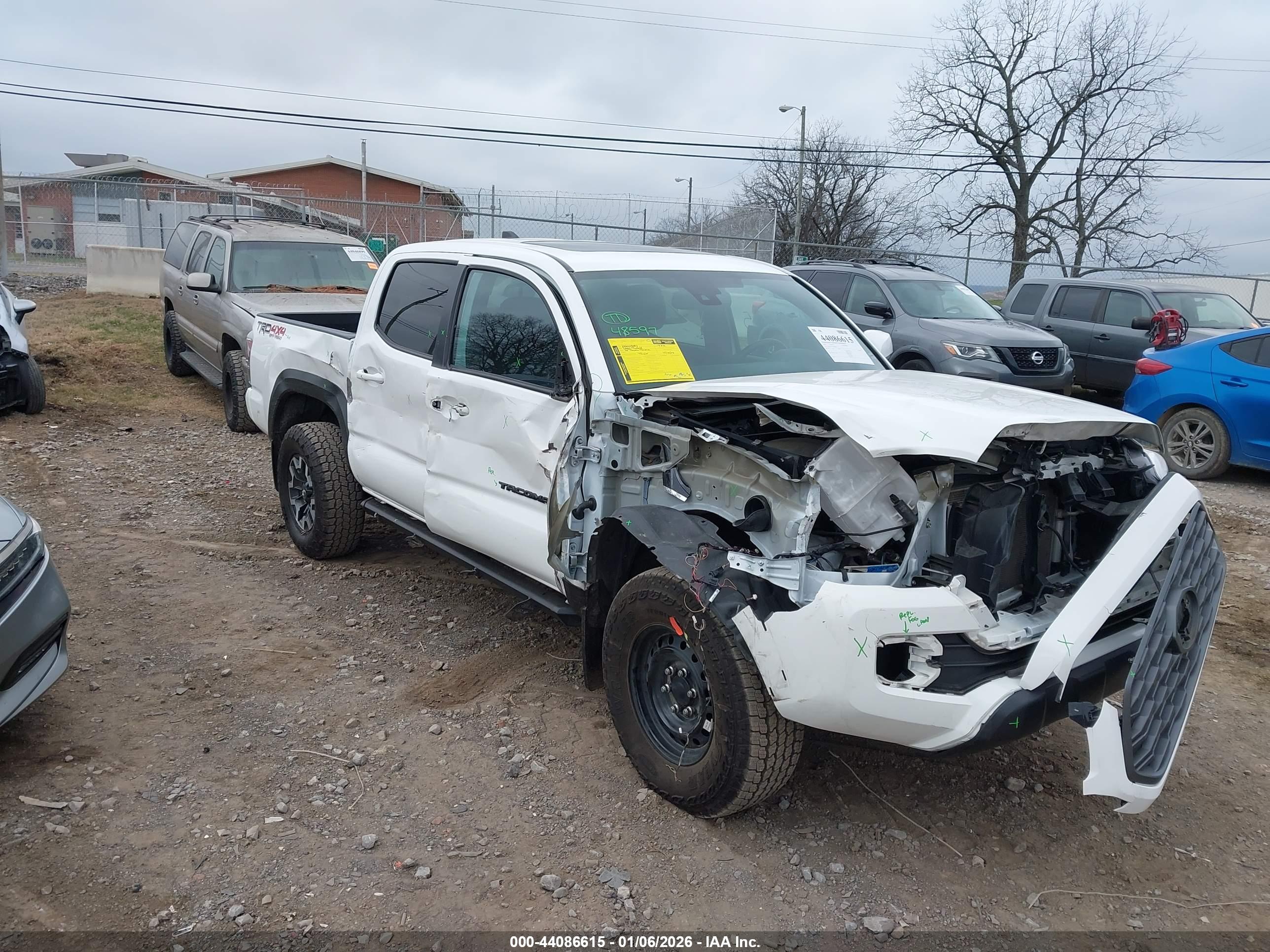 TOYOTA TACOMA image 6