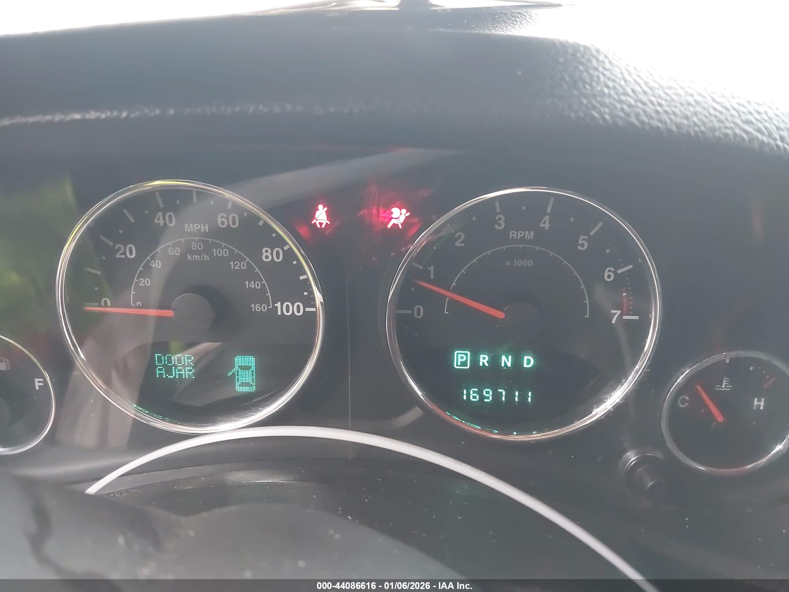 JEEP WRANGLER image 7