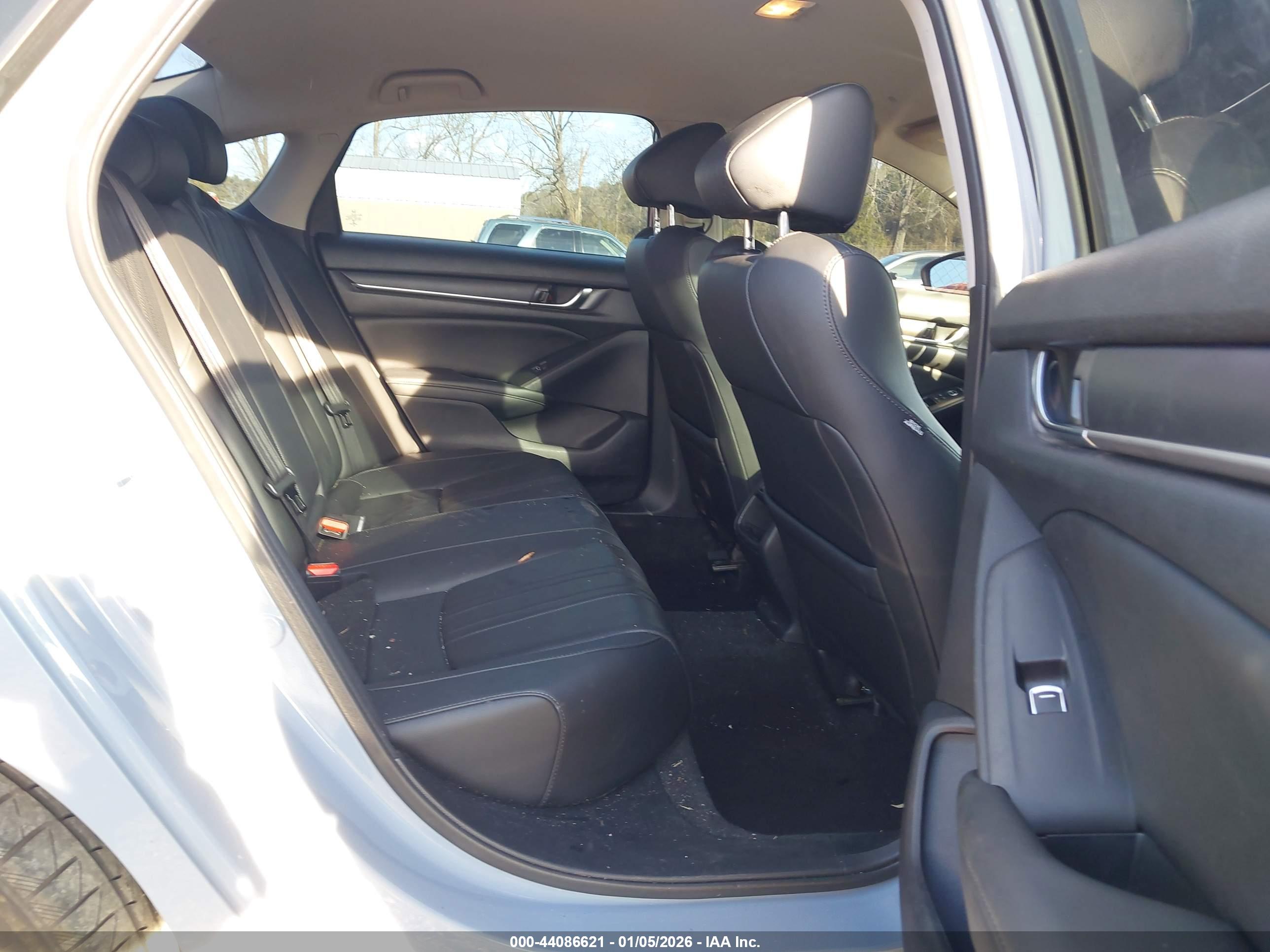 HONDA ACCORD image 8