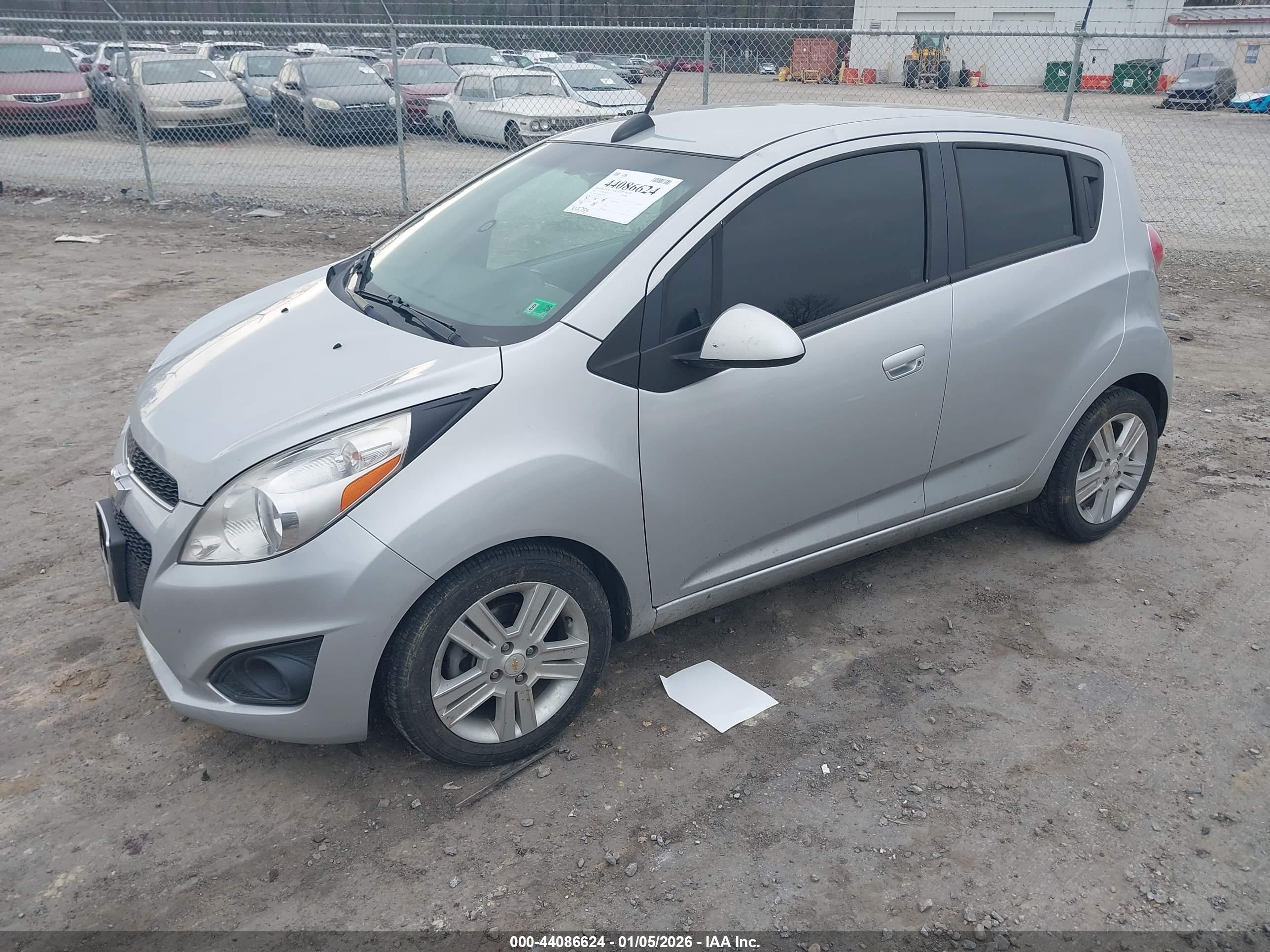 CHEVROLET SPARK image 2