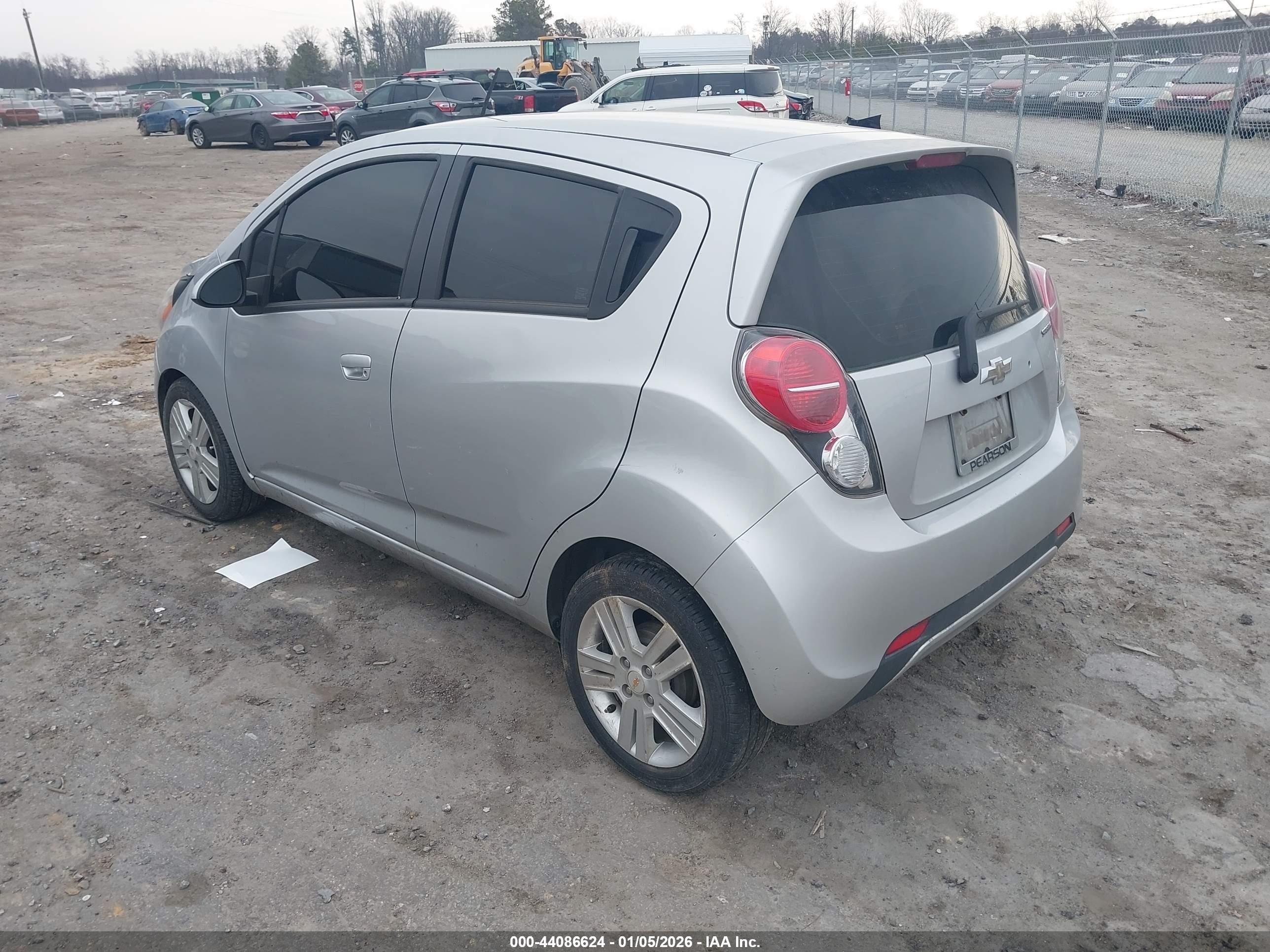 CHEVROLET SPARK image 3