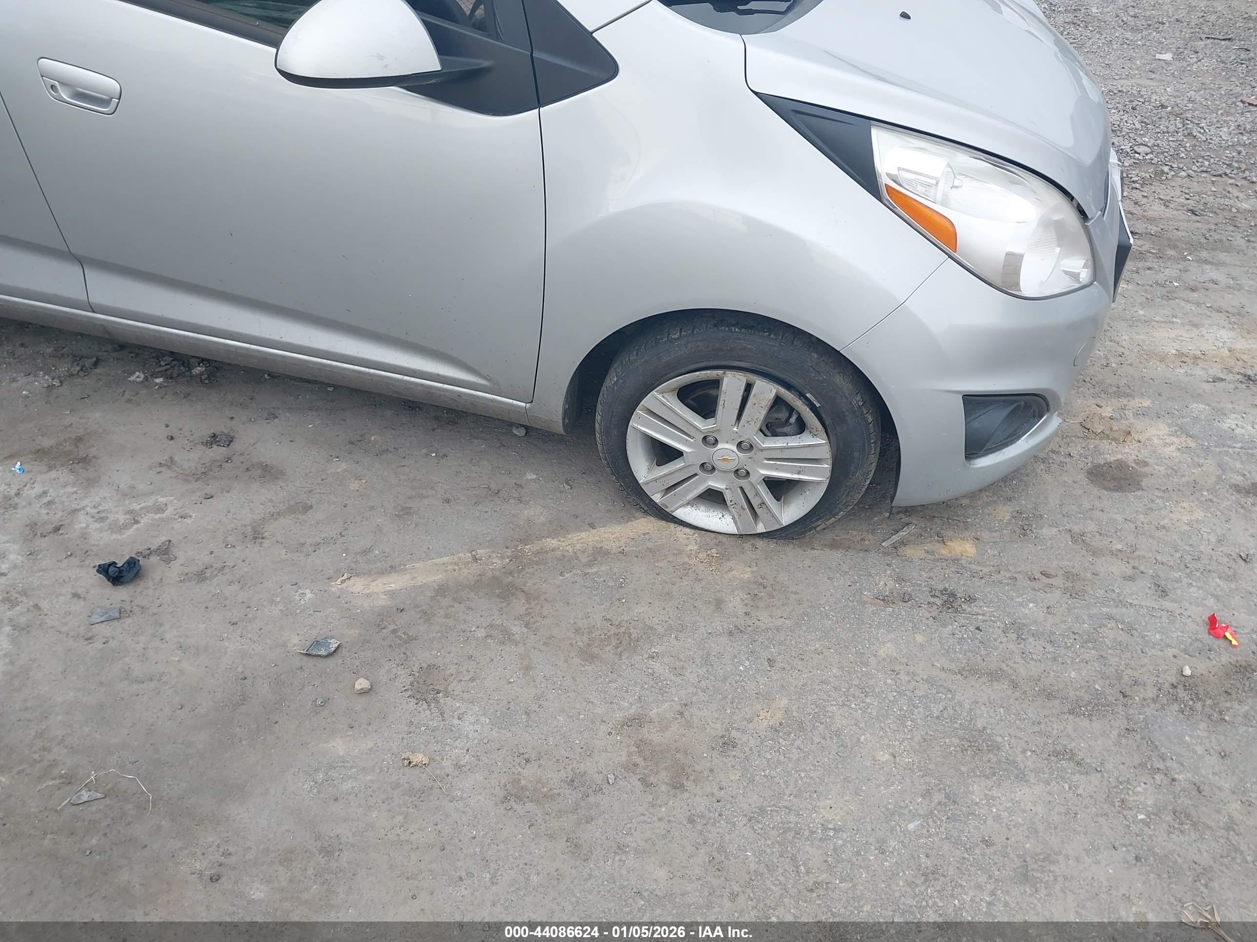 CHEVROLET SPARK image 6