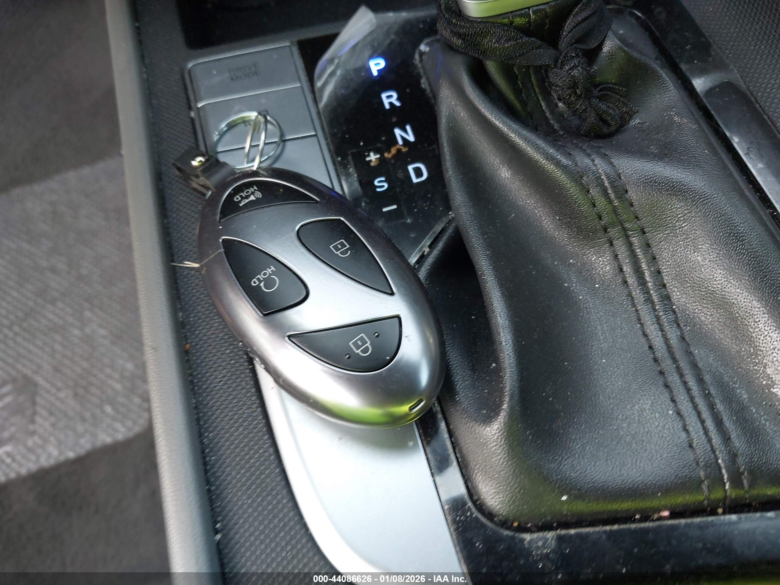 HYUNDAI ELANTRA image 11
