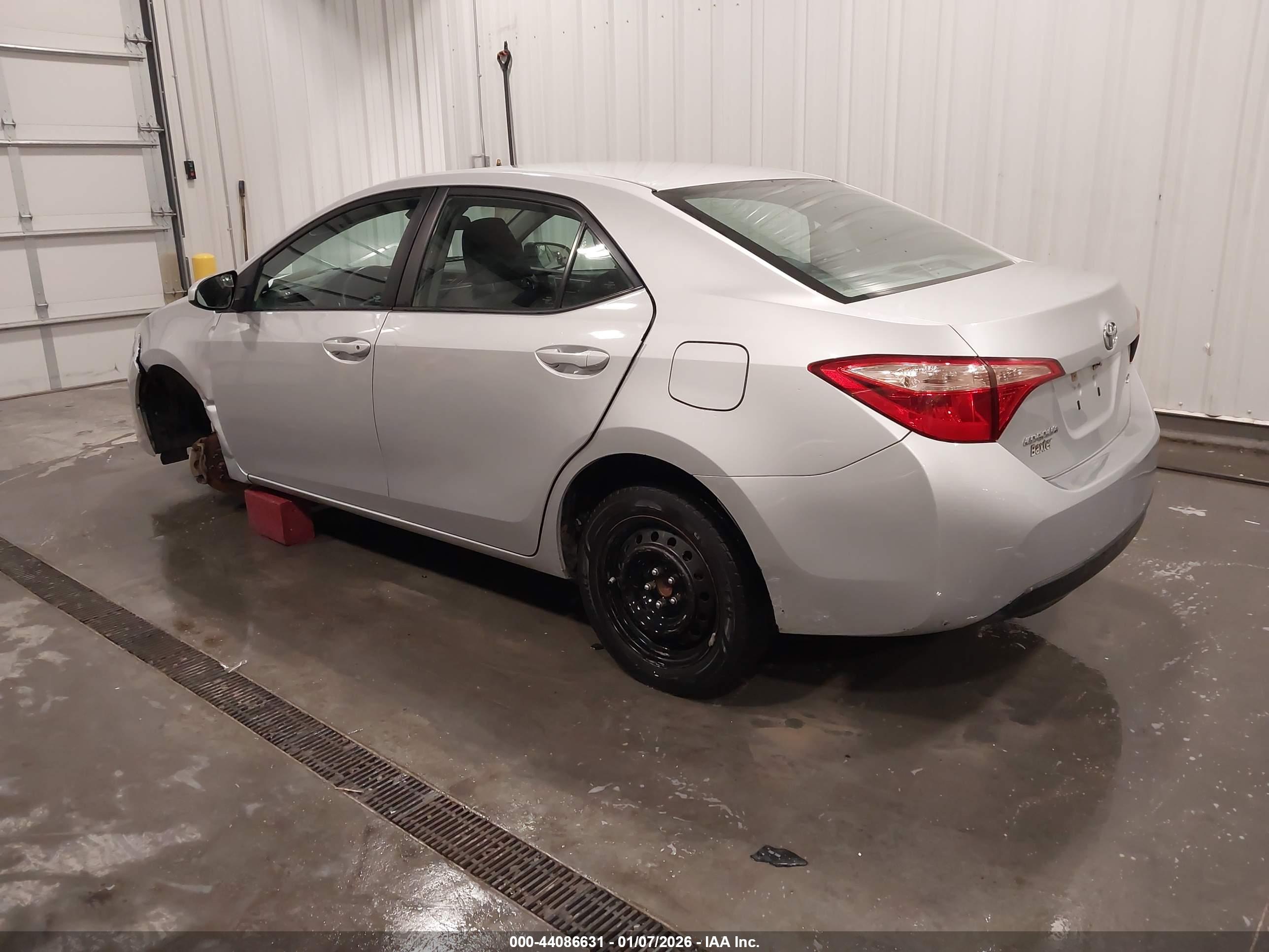 TOYOTA COROLLA image 3