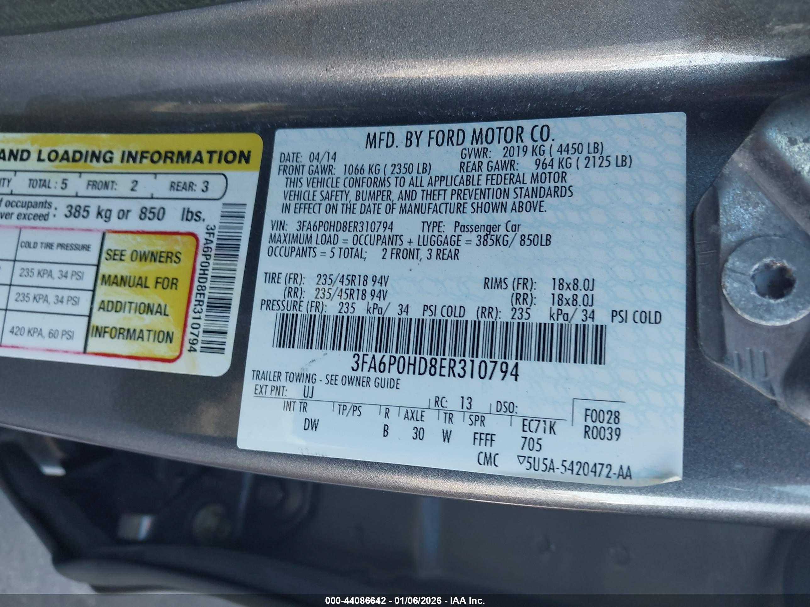 FORD FUSION image 9