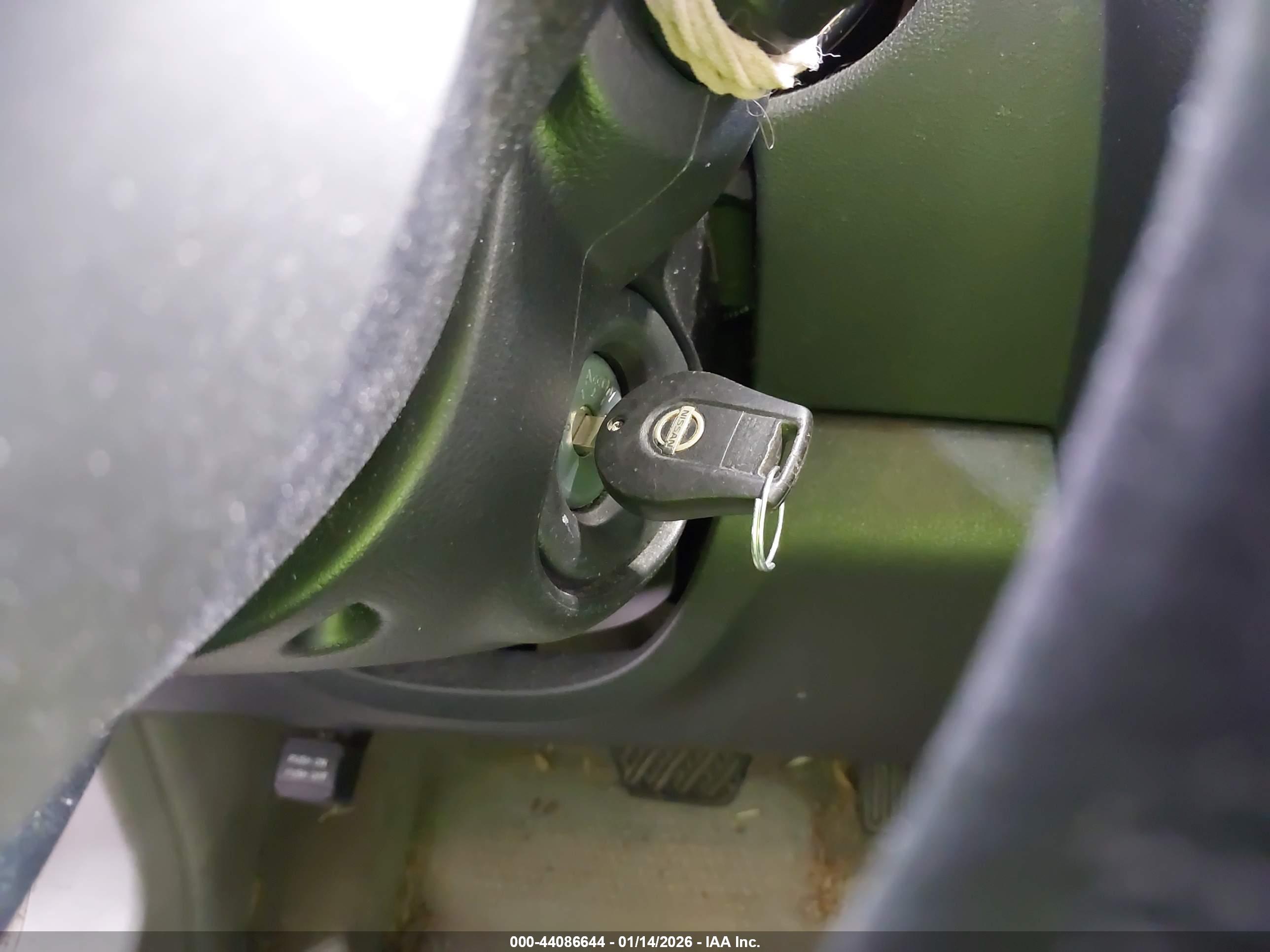 NISSAN ROGUE image 11