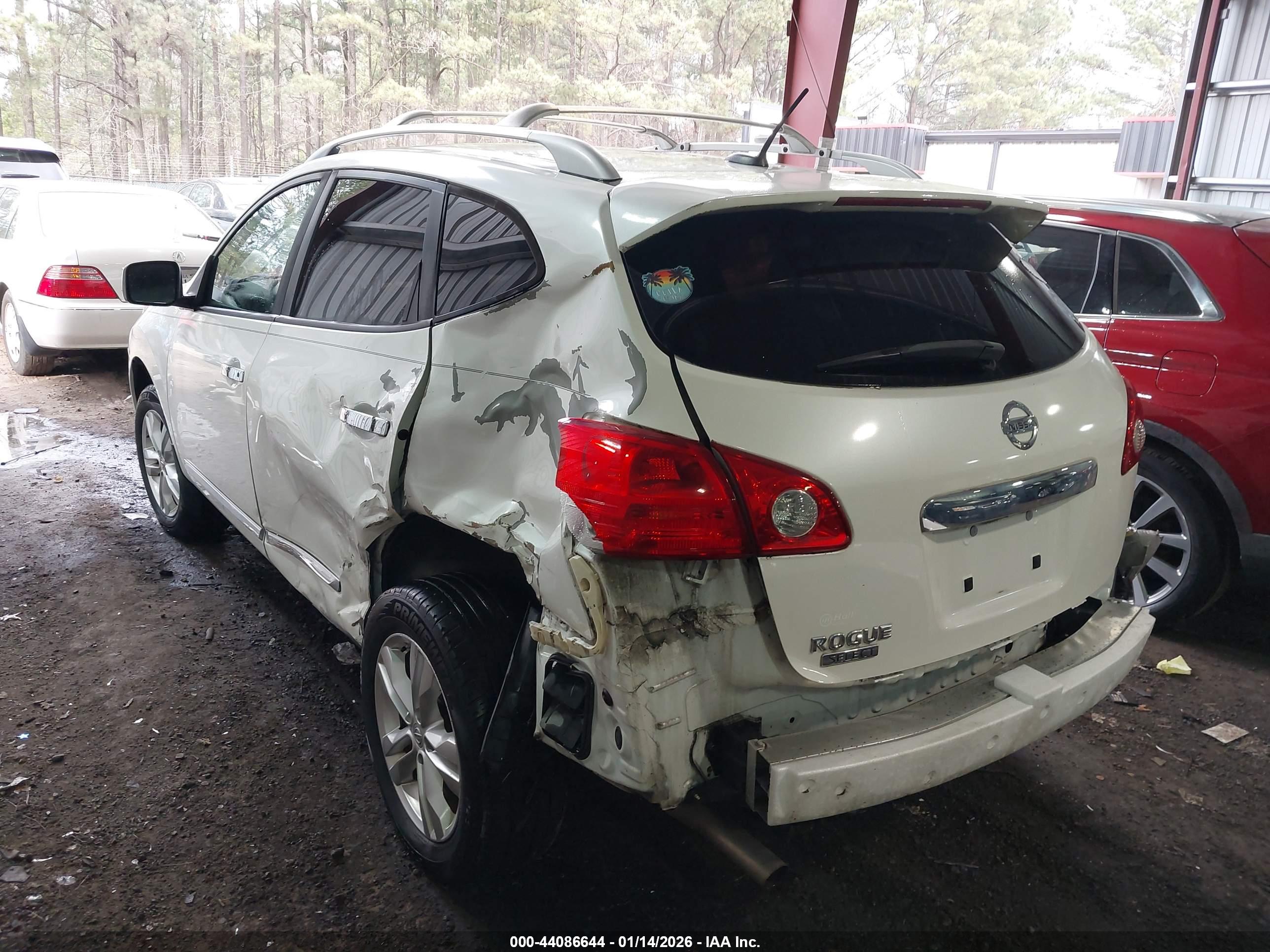 NISSAN ROGUE image 6