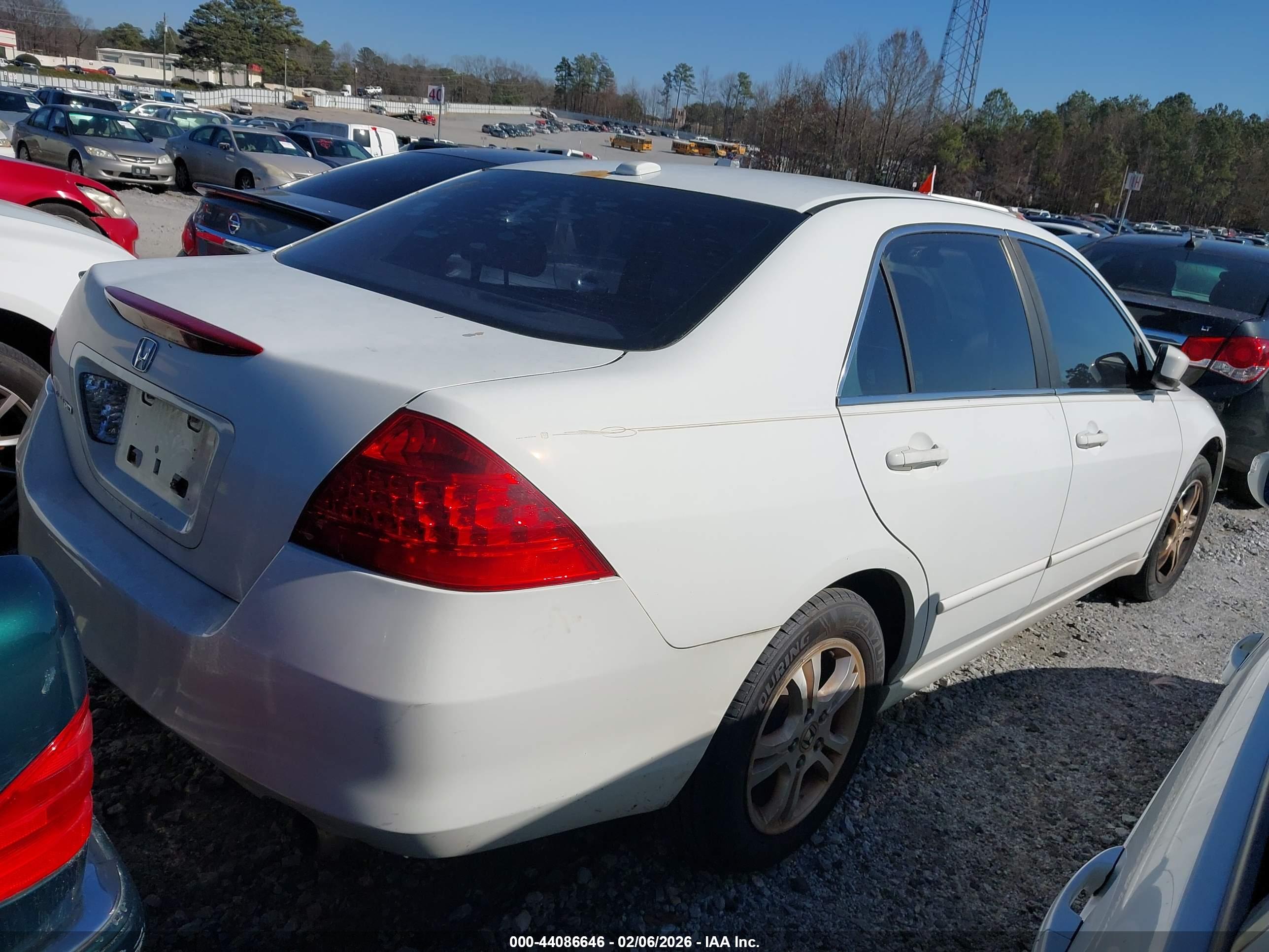 HONDA ACCORD image 4
