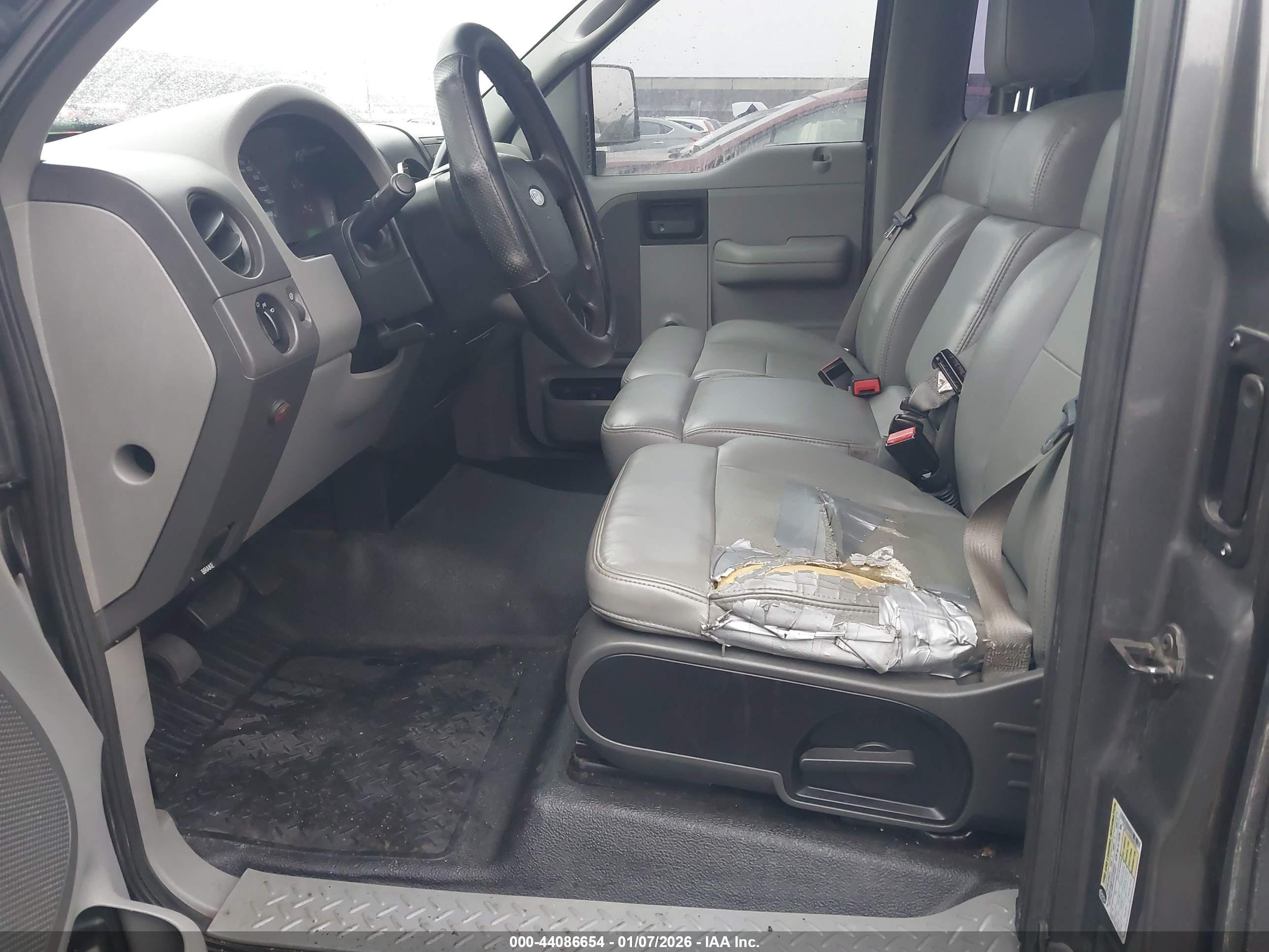 FORD F-150 image 8