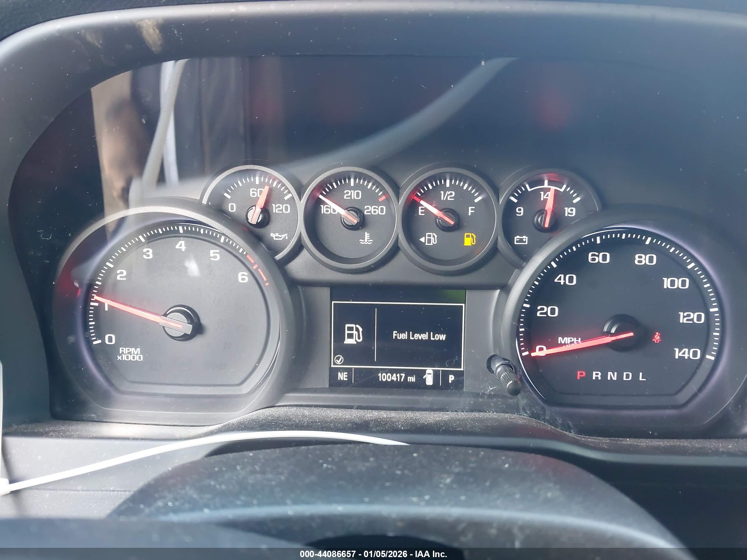 CHEVROLET SILVERADO image 7