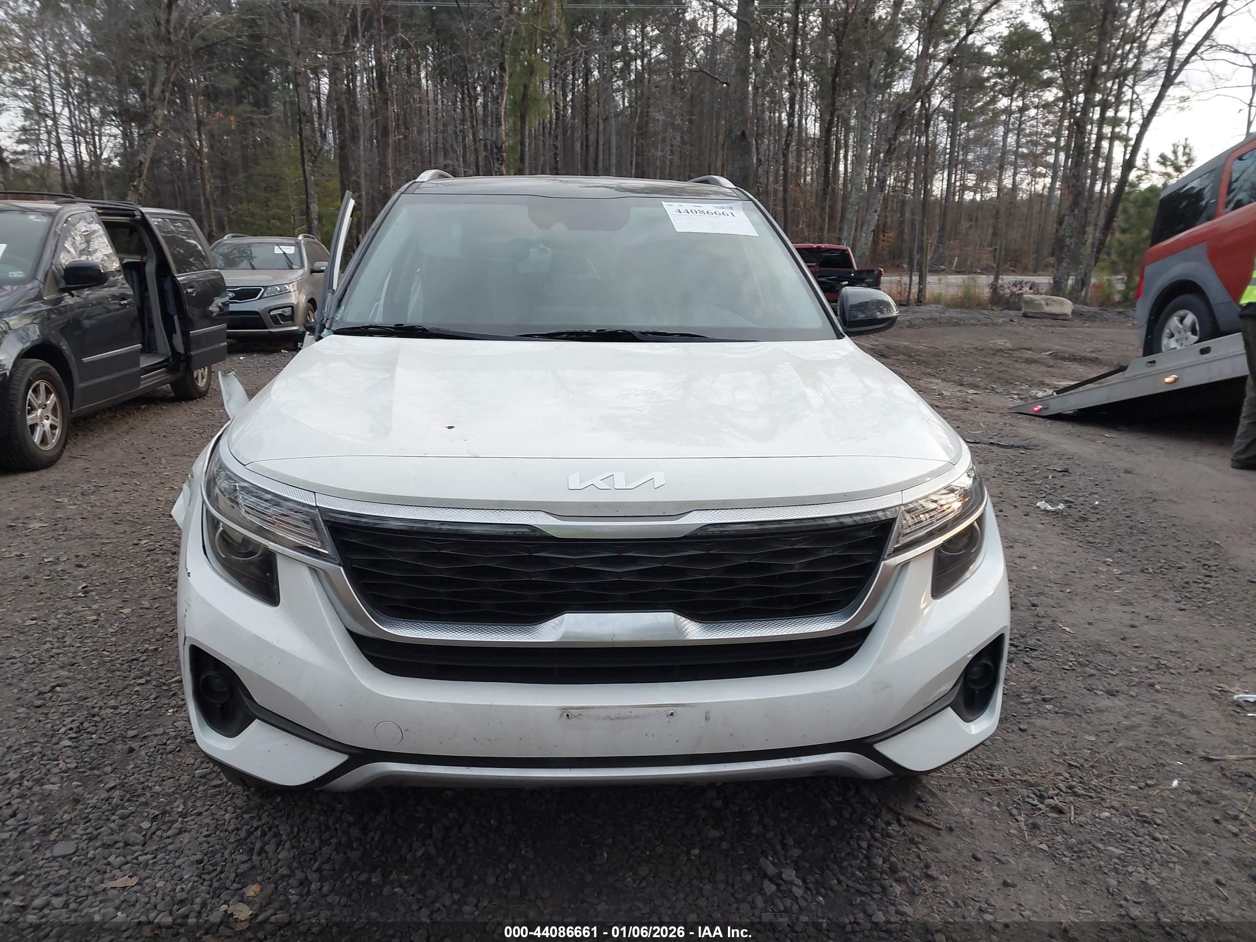 KIA SELTOS image 6