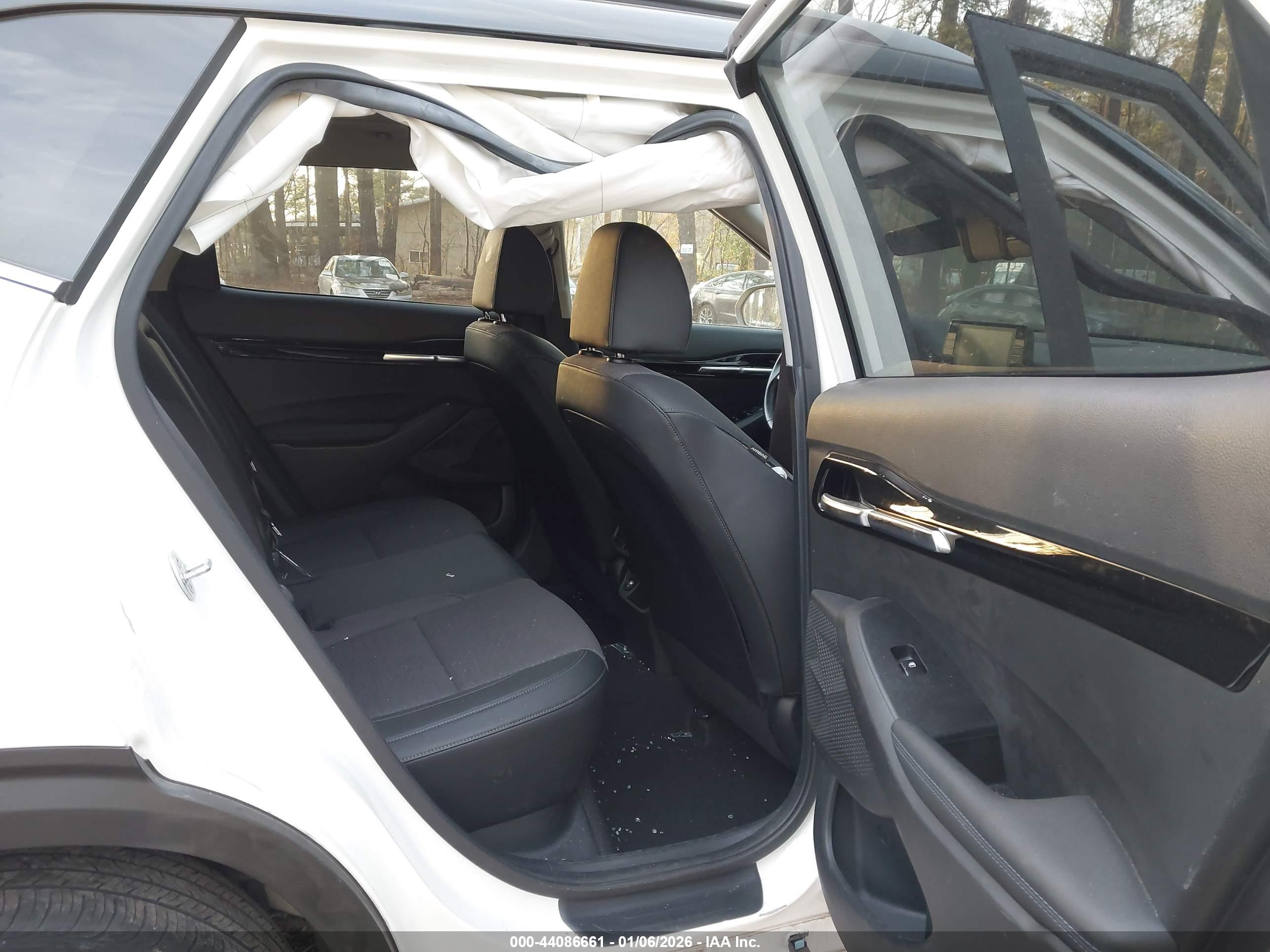 KIA SELTOS image 8