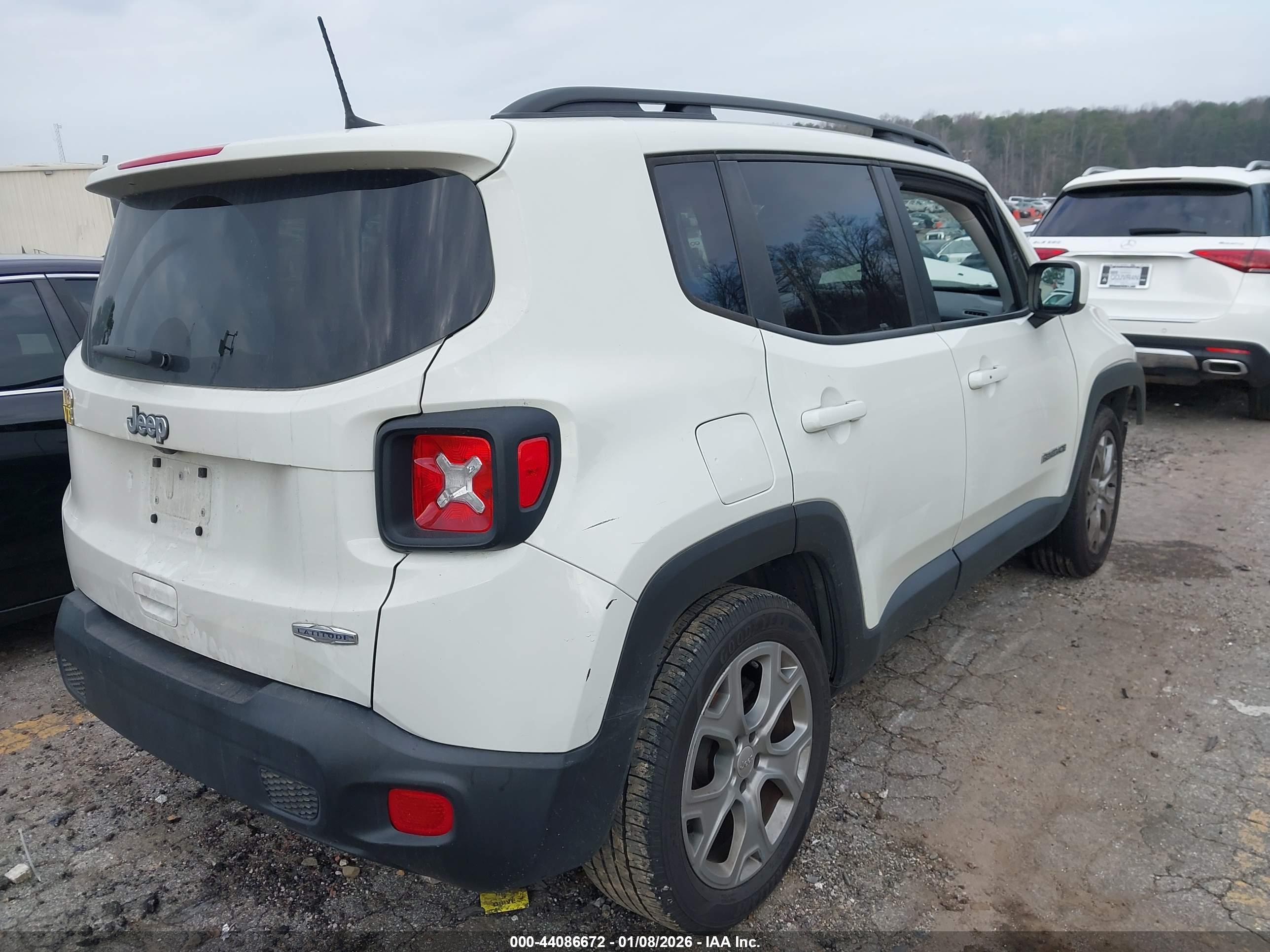 JEEP RENEGADE image 4
