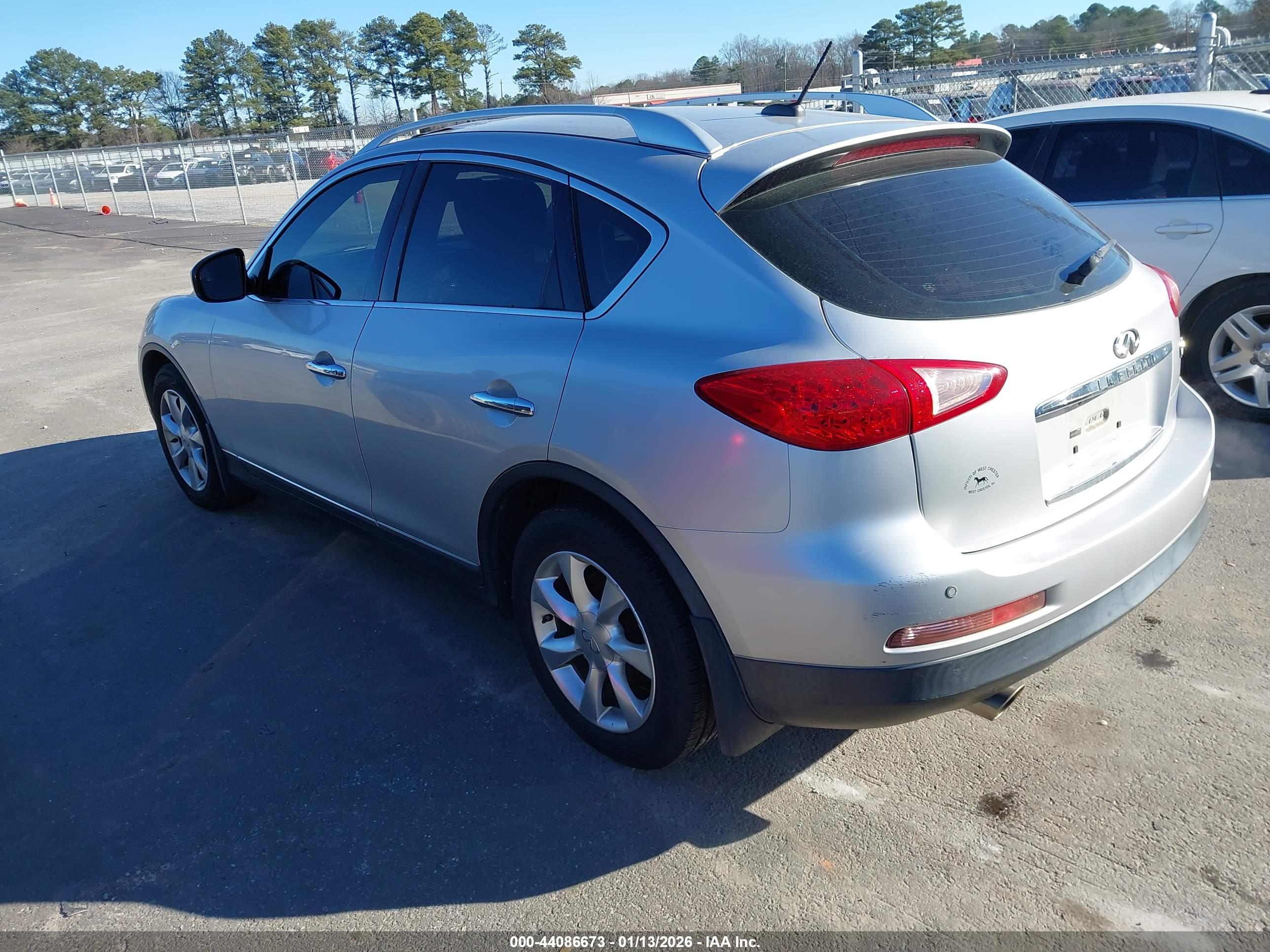 INFINITI EX35 image 3