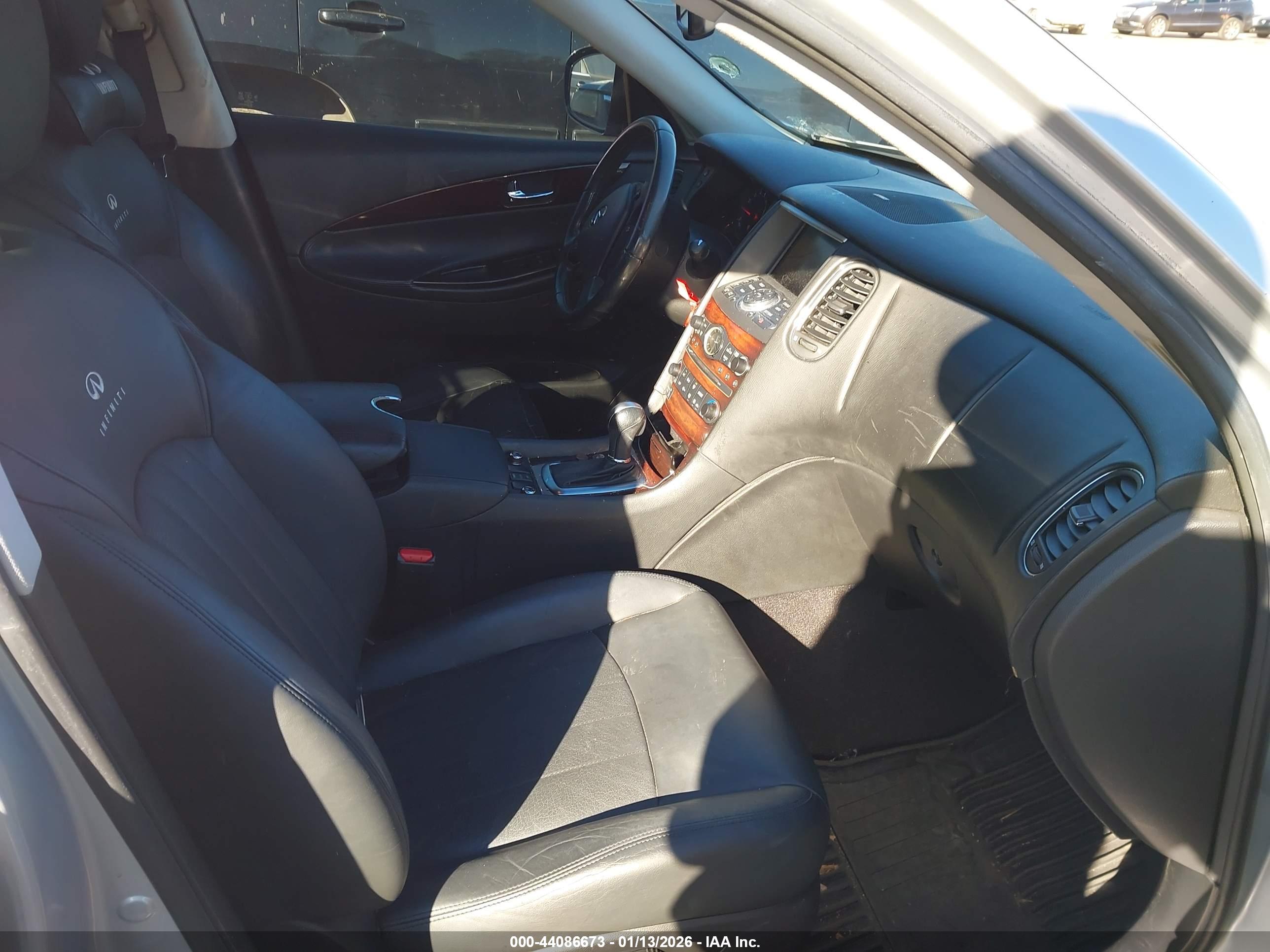 INFINITI EX35 image 5