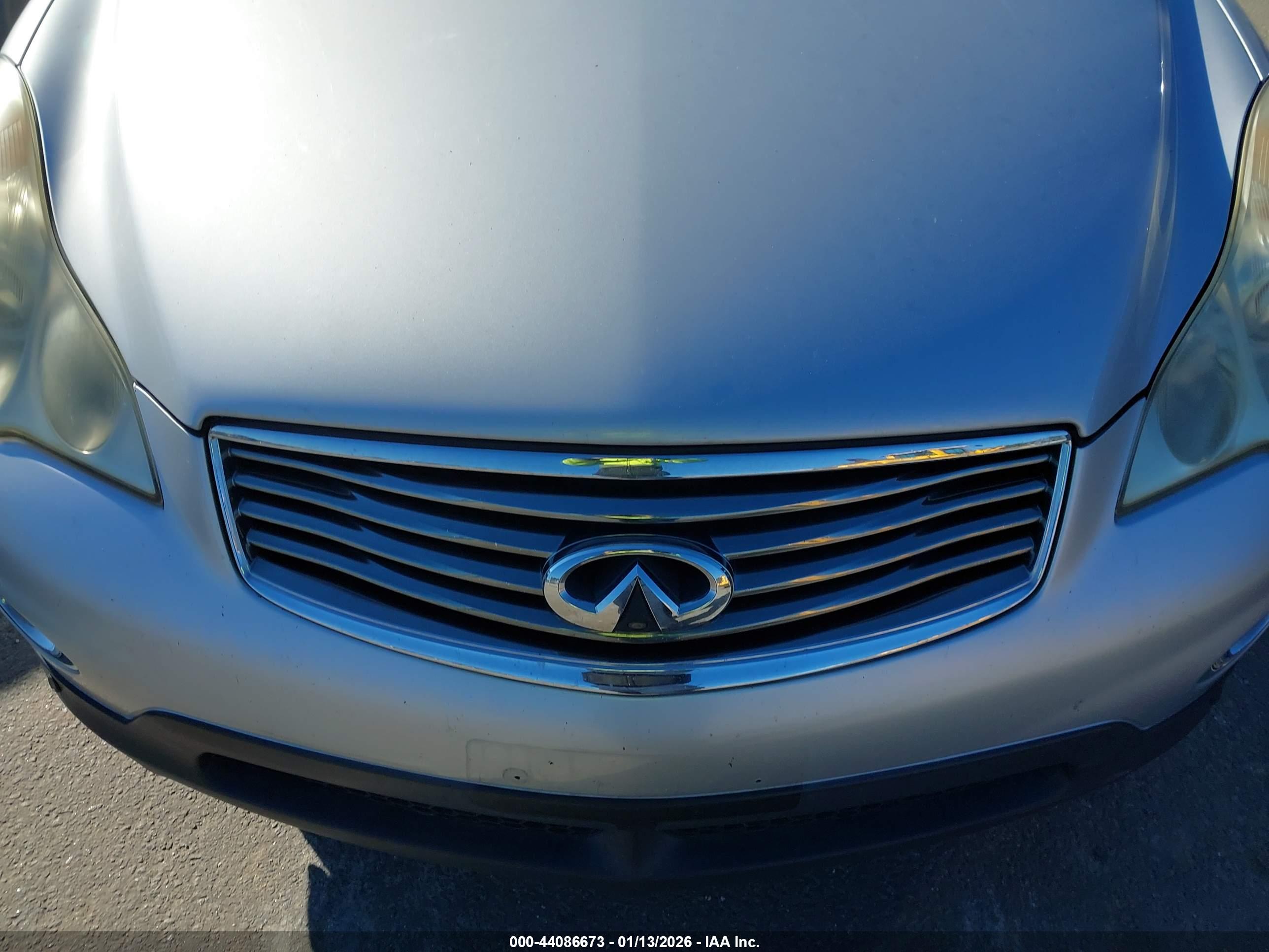 INFINITI EX35 image 6