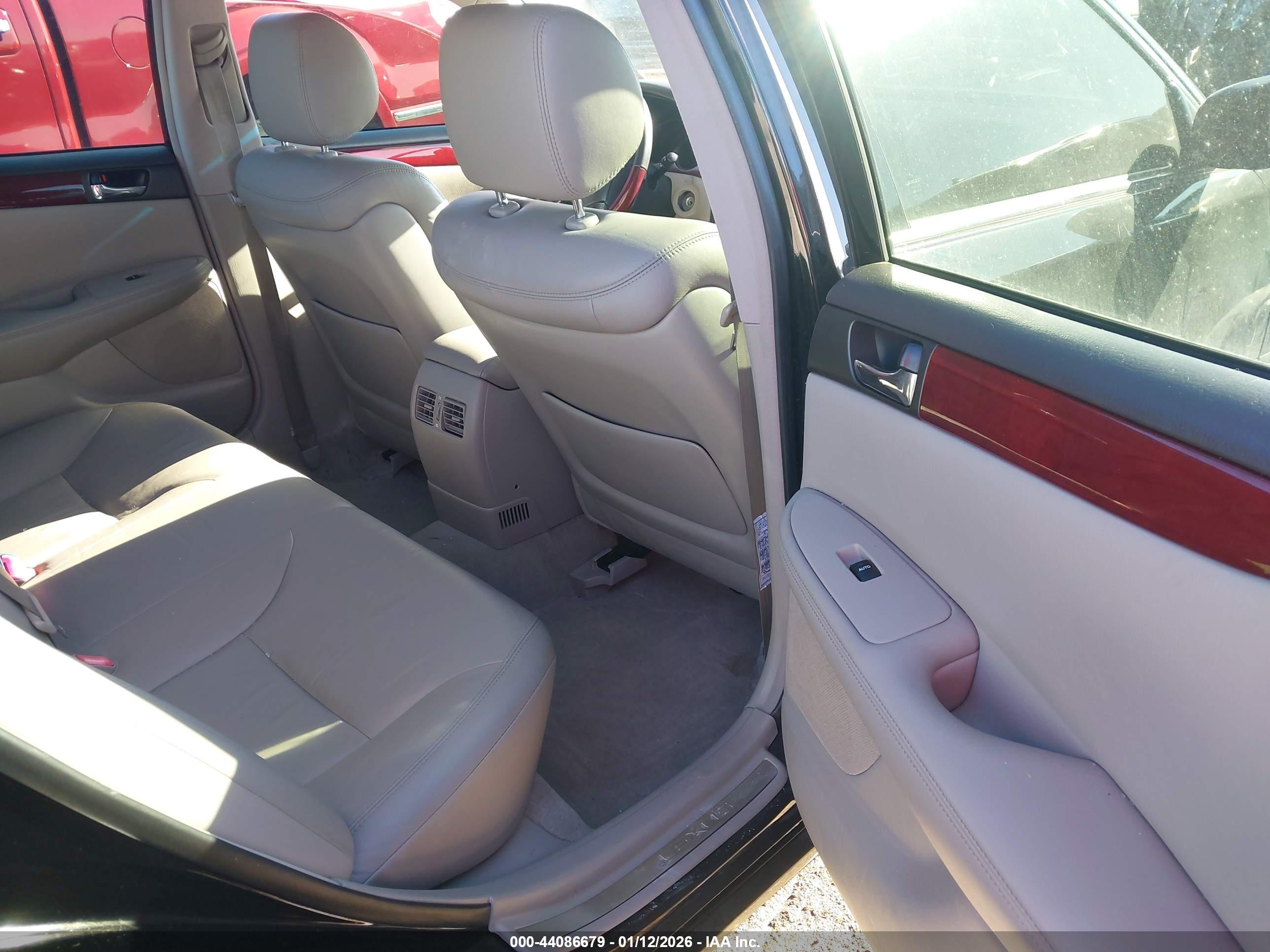 LEXUS ES image 8