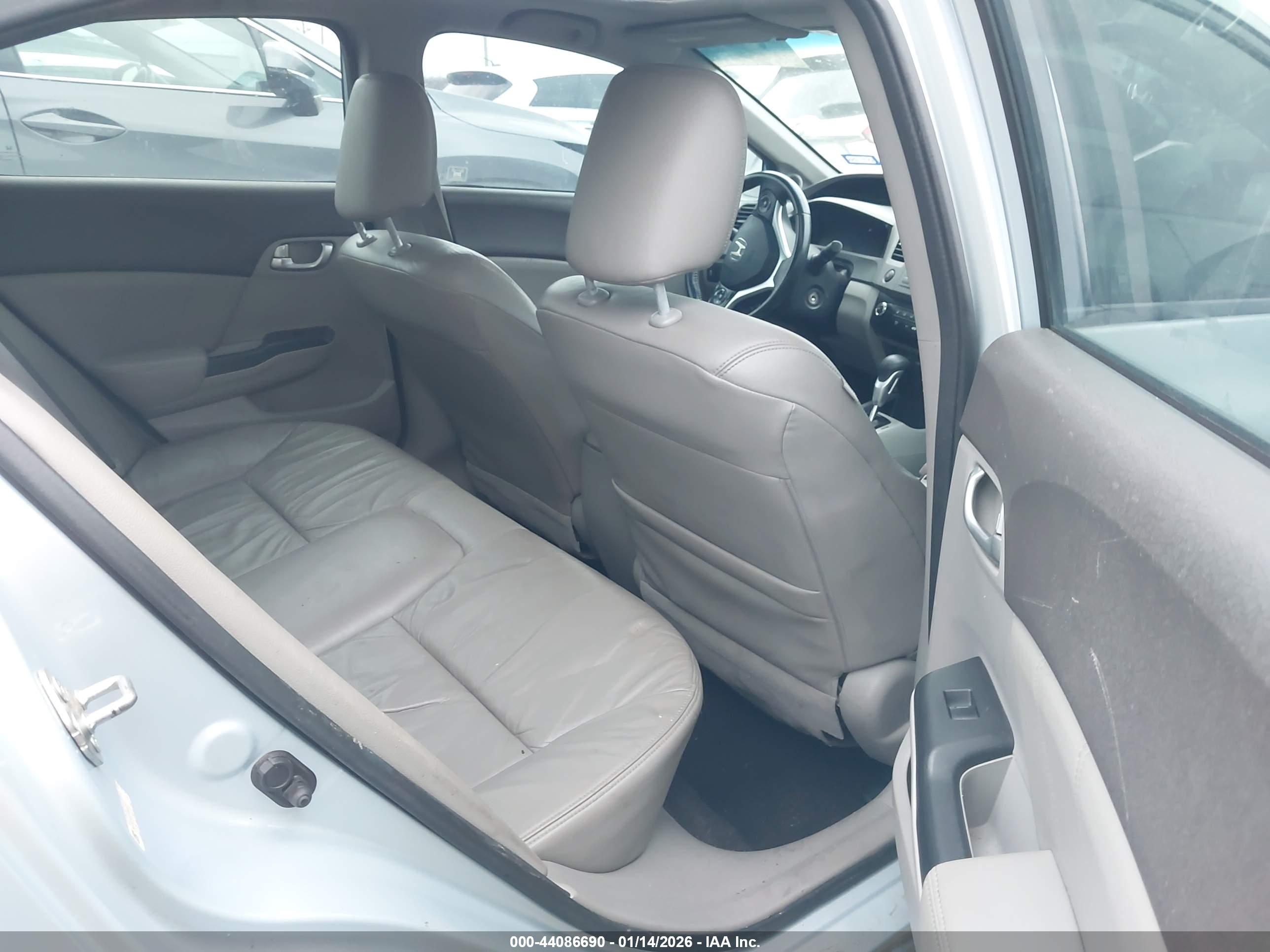 HONDA CIVIC image 8