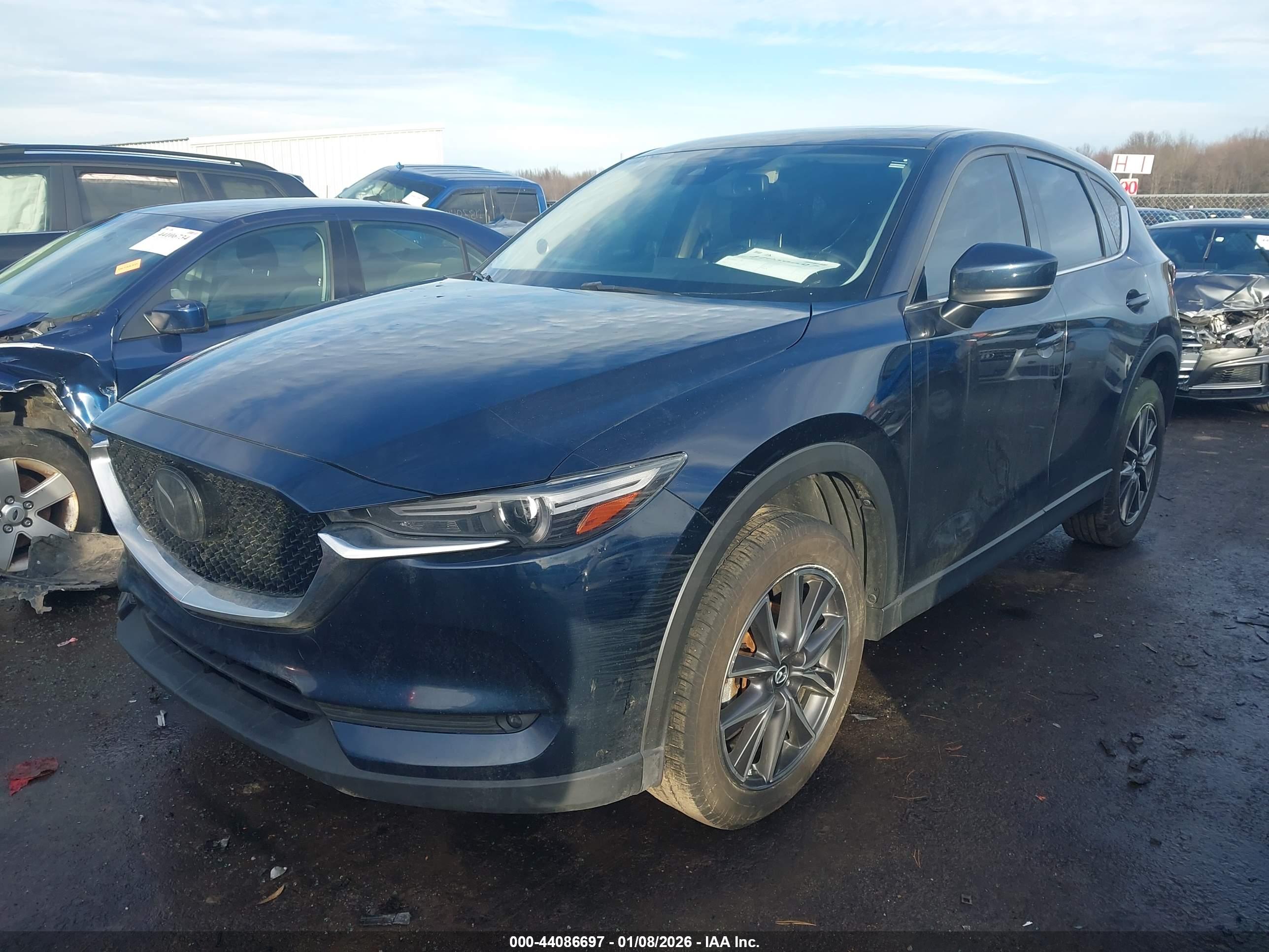 MAZDA CX-5 image 2