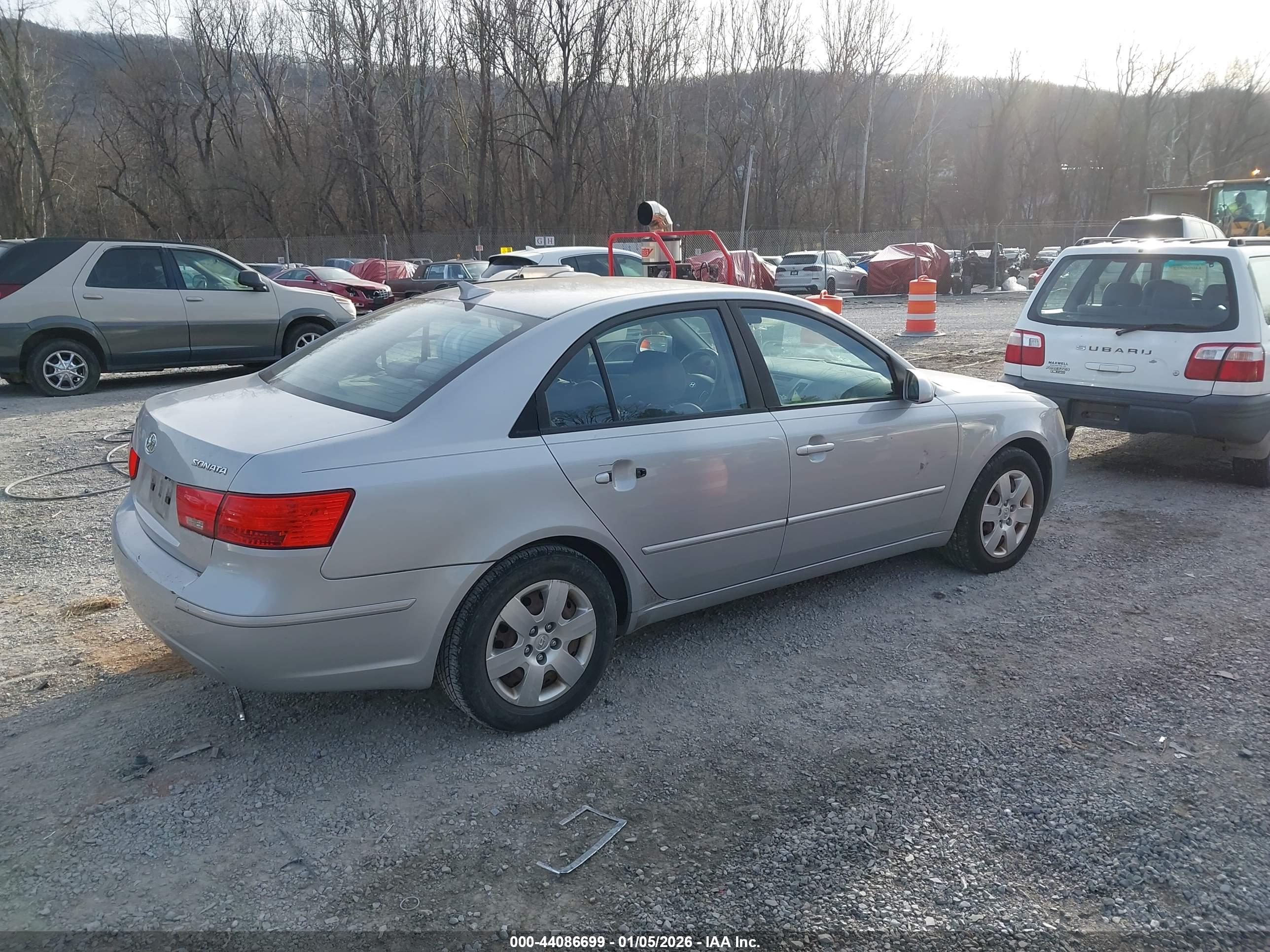 HYUNDAI SONATA image 4