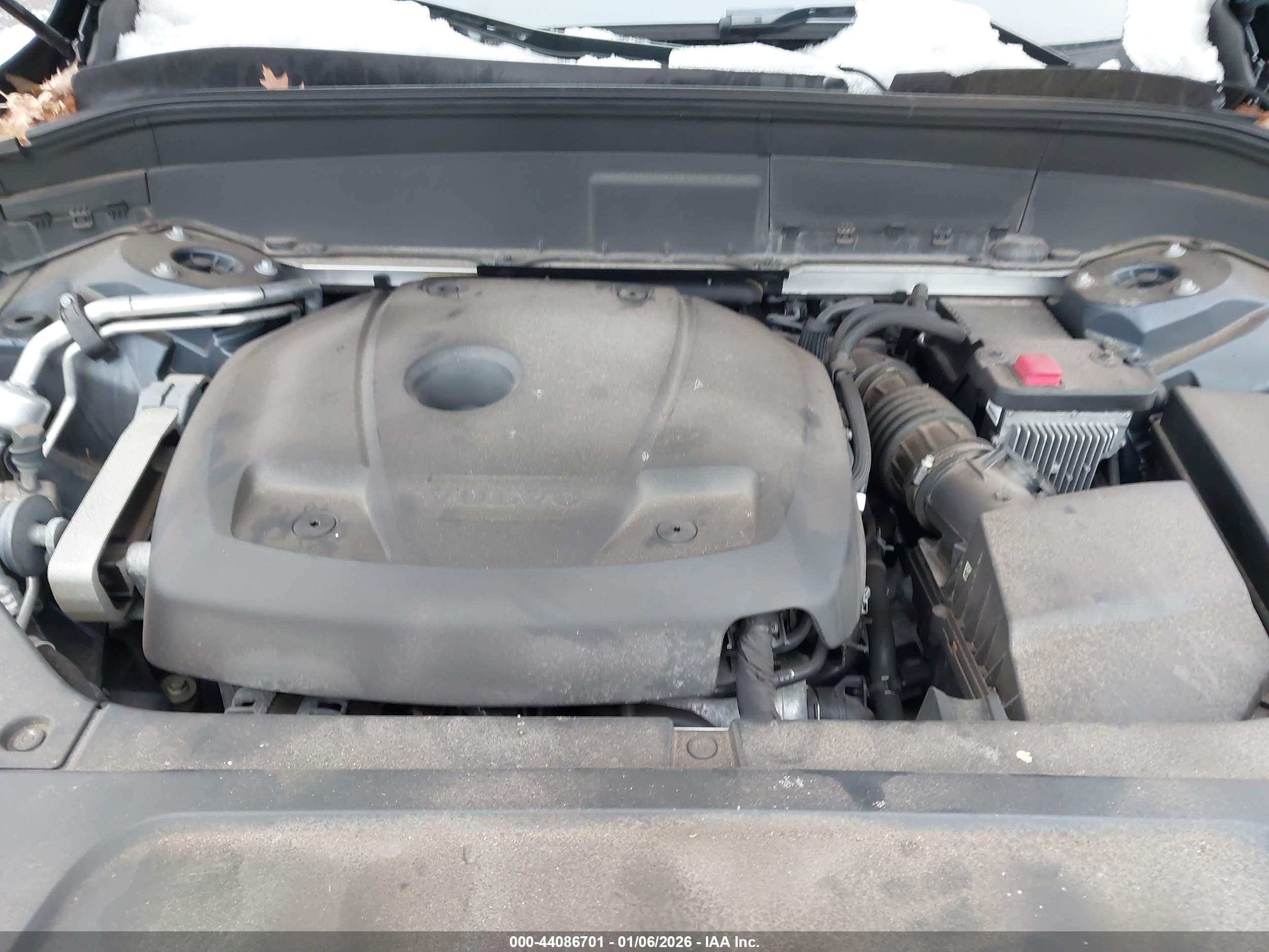 VOLVO XC90 image 10