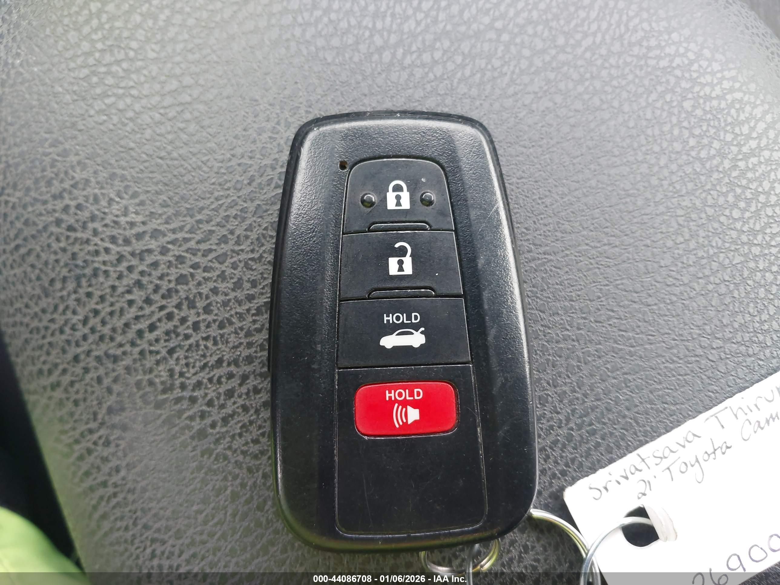 TOYOTA CAMRY image 11