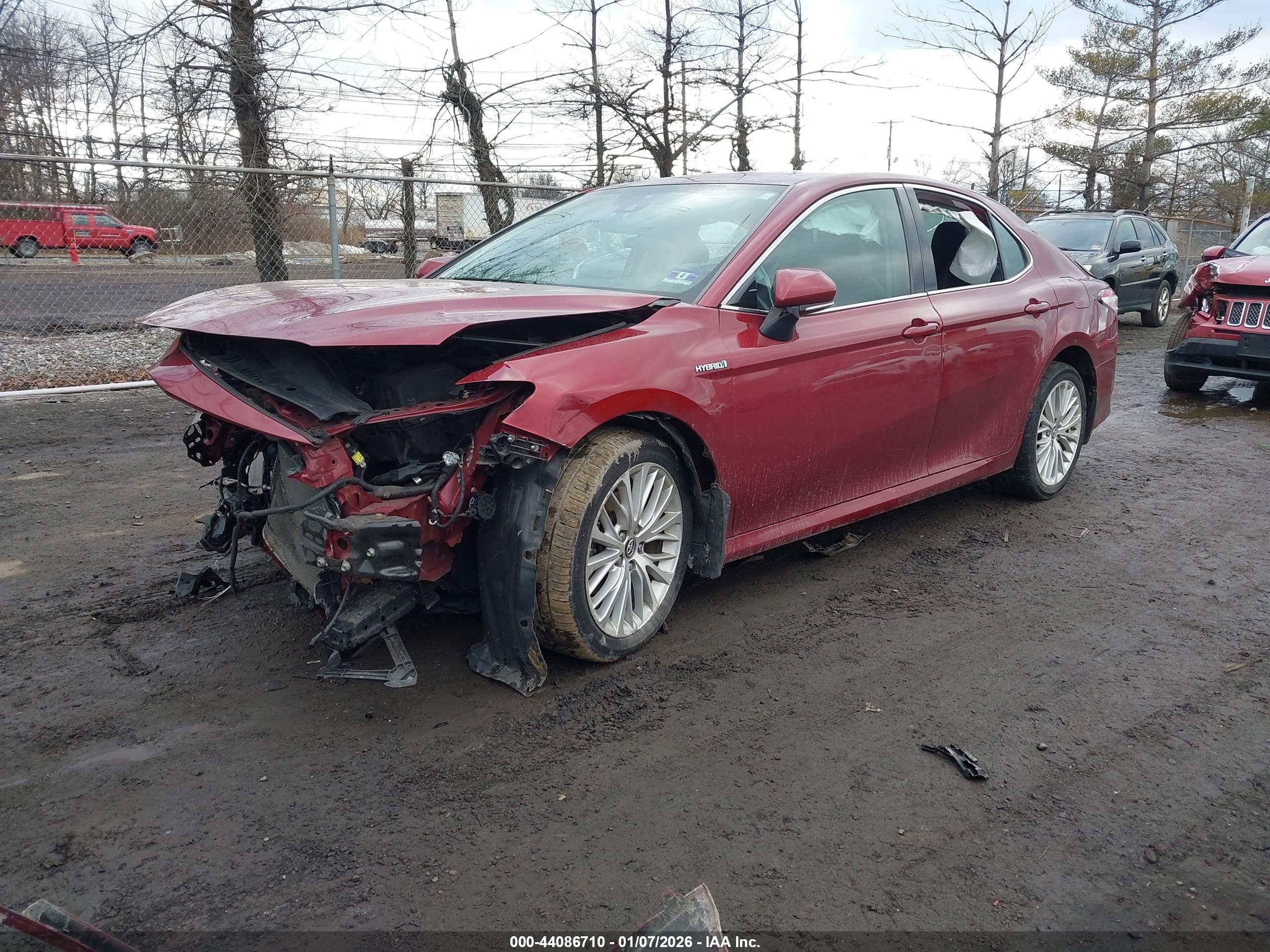 TOYOTA CAMRY image 2