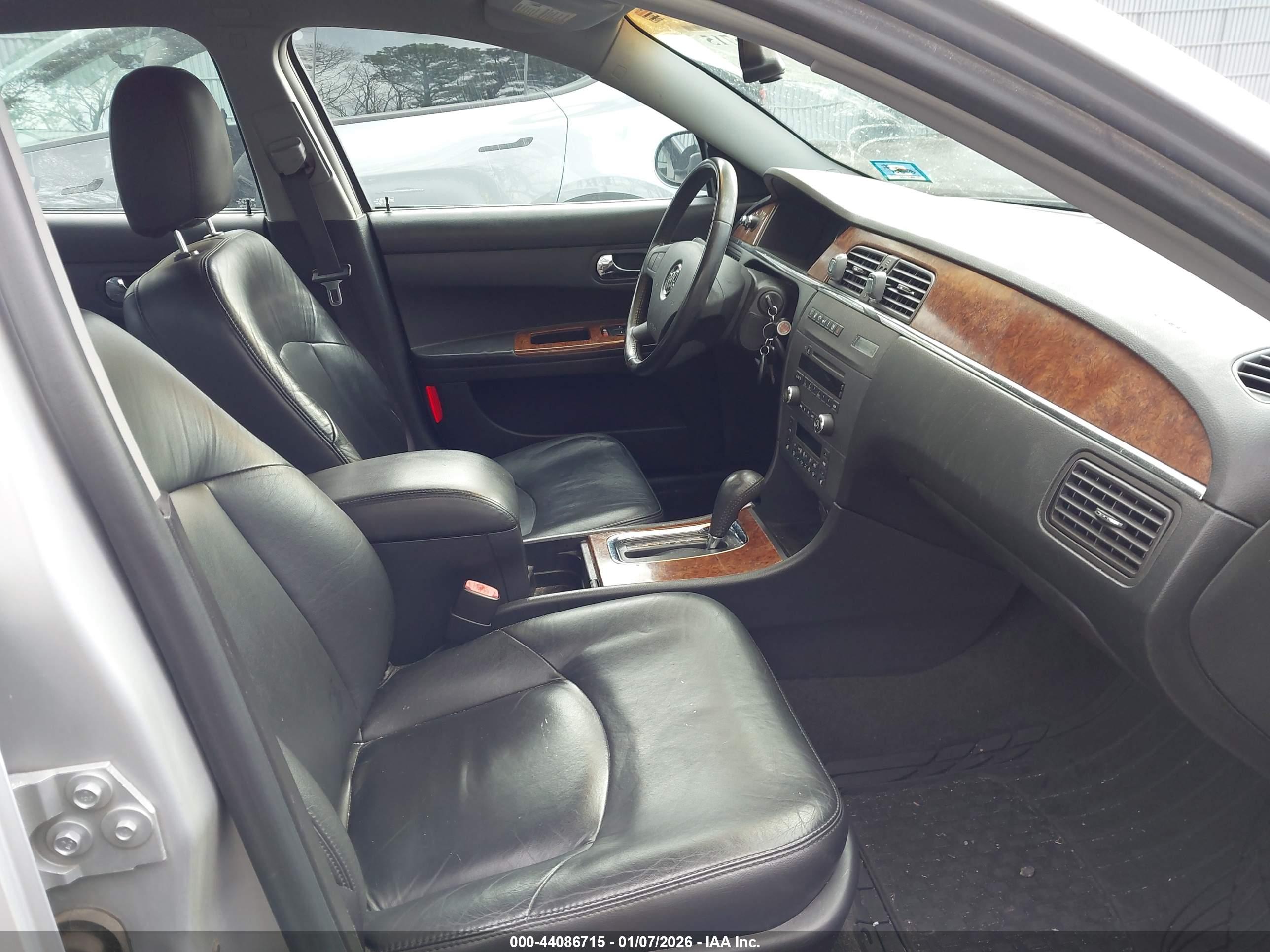 BUICK LACROSSE image 5