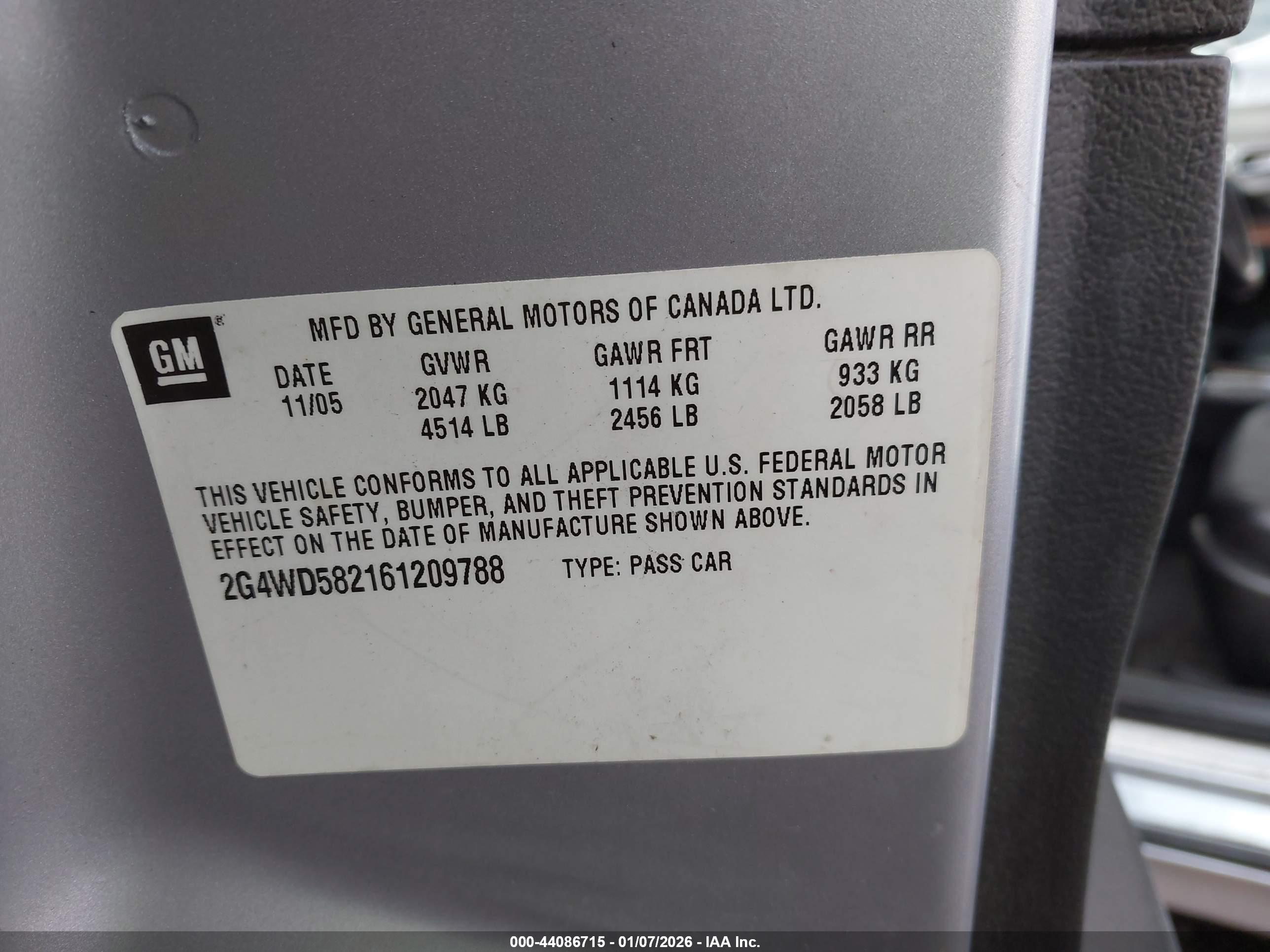 BUICK LACROSSE image 9