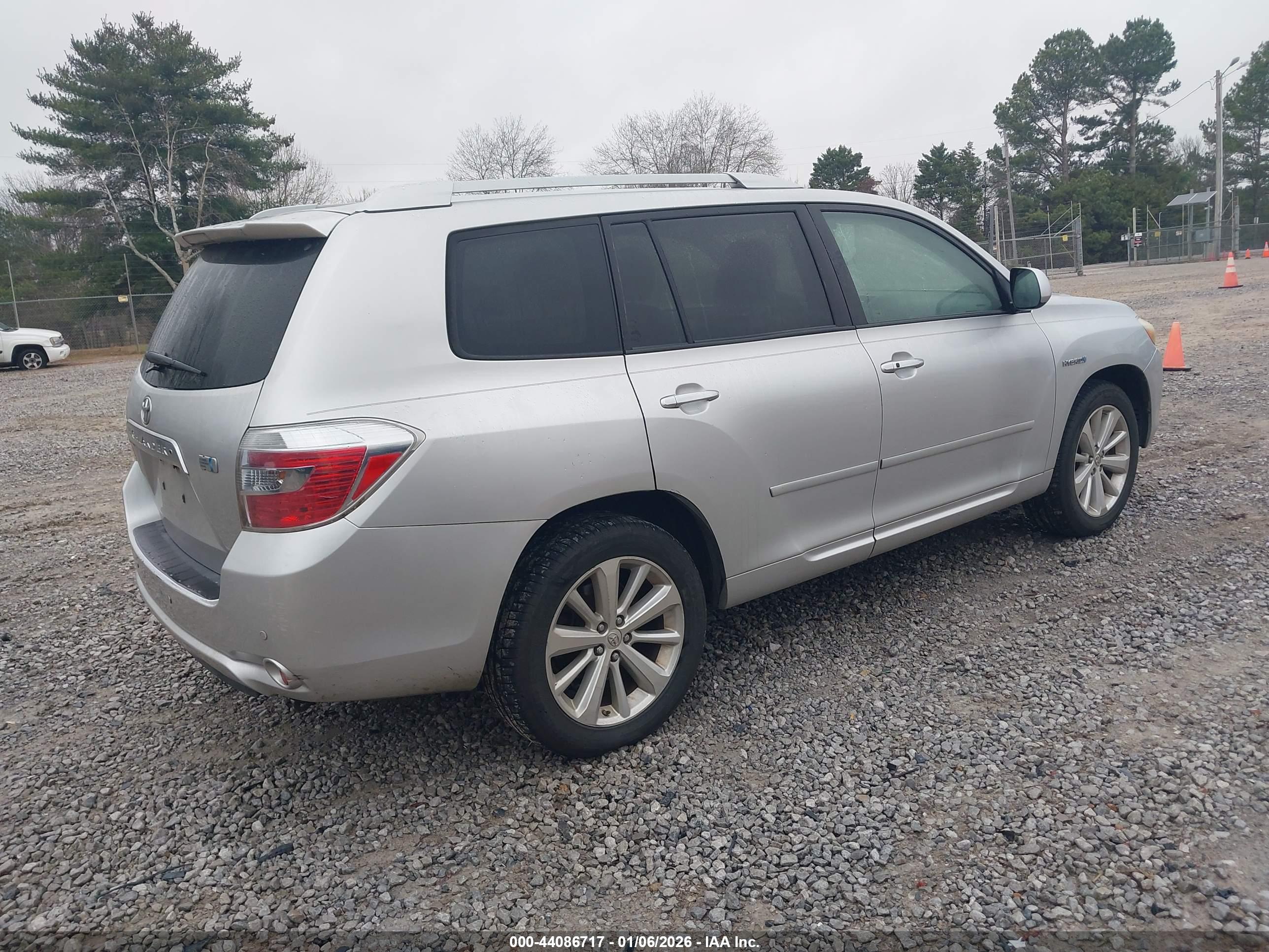TOYOTA HIGHLANDER image 4