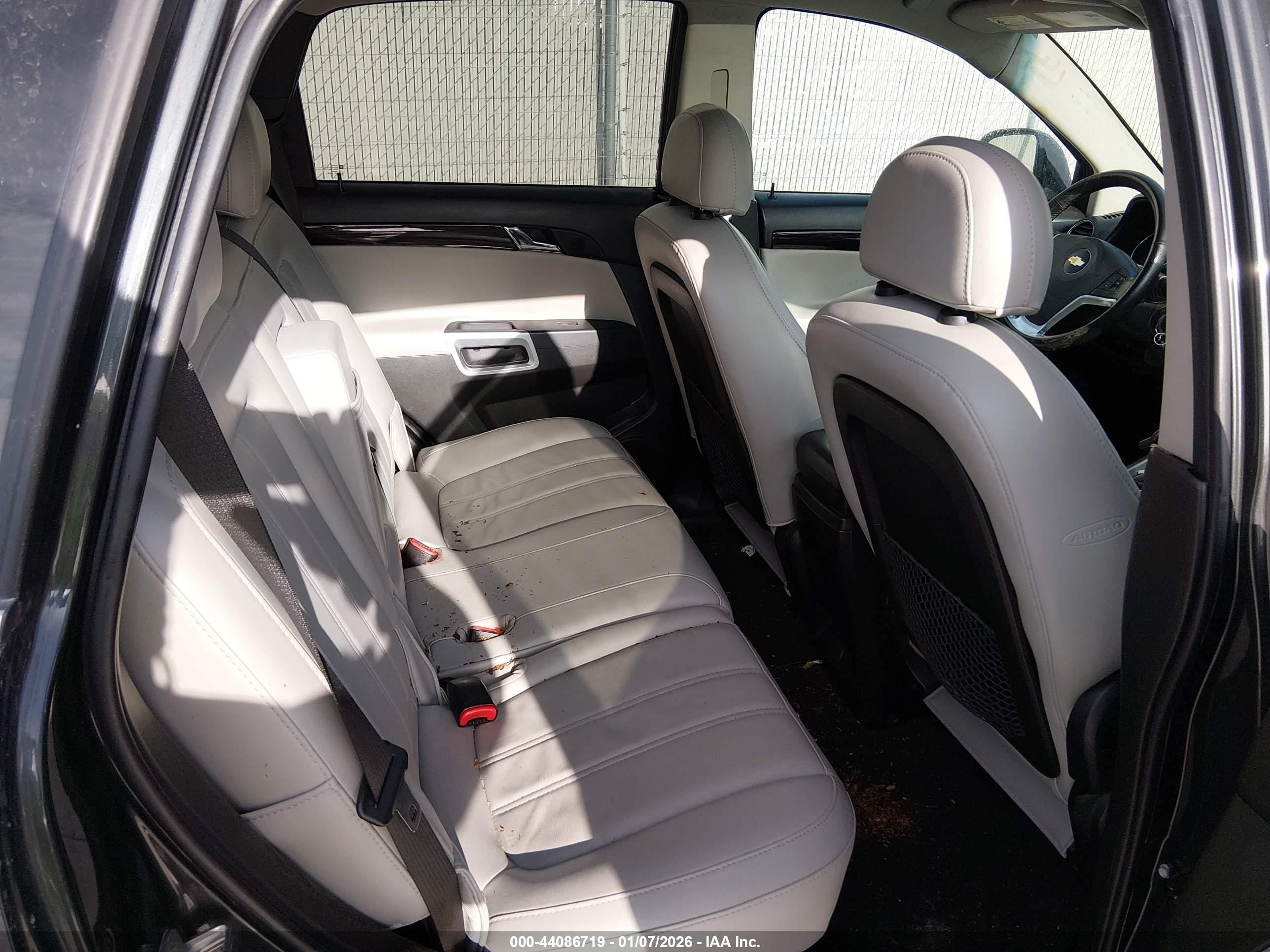 CHEVROLET CAPTIVA image 8