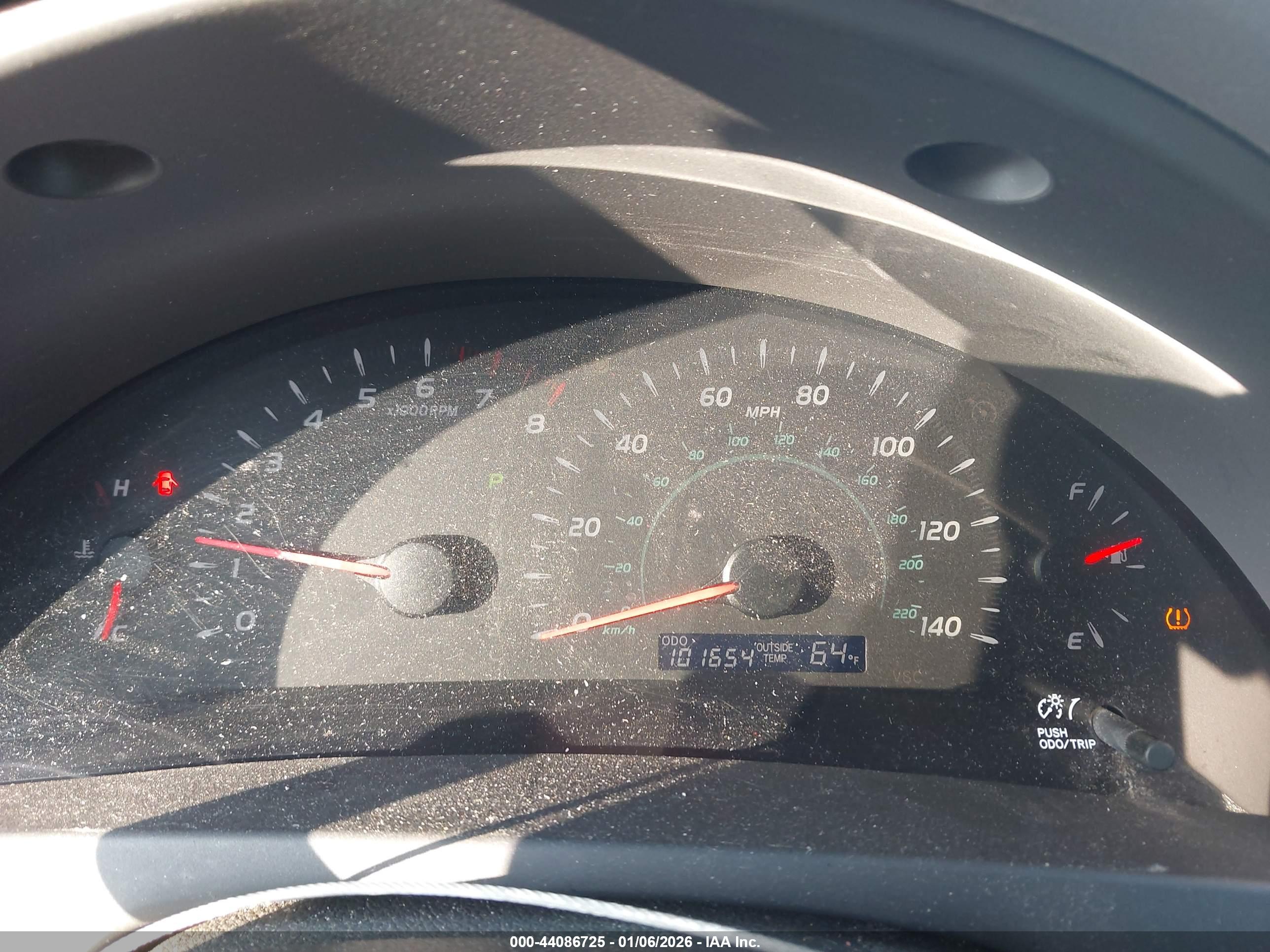 TOYOTA CAMRY image 7